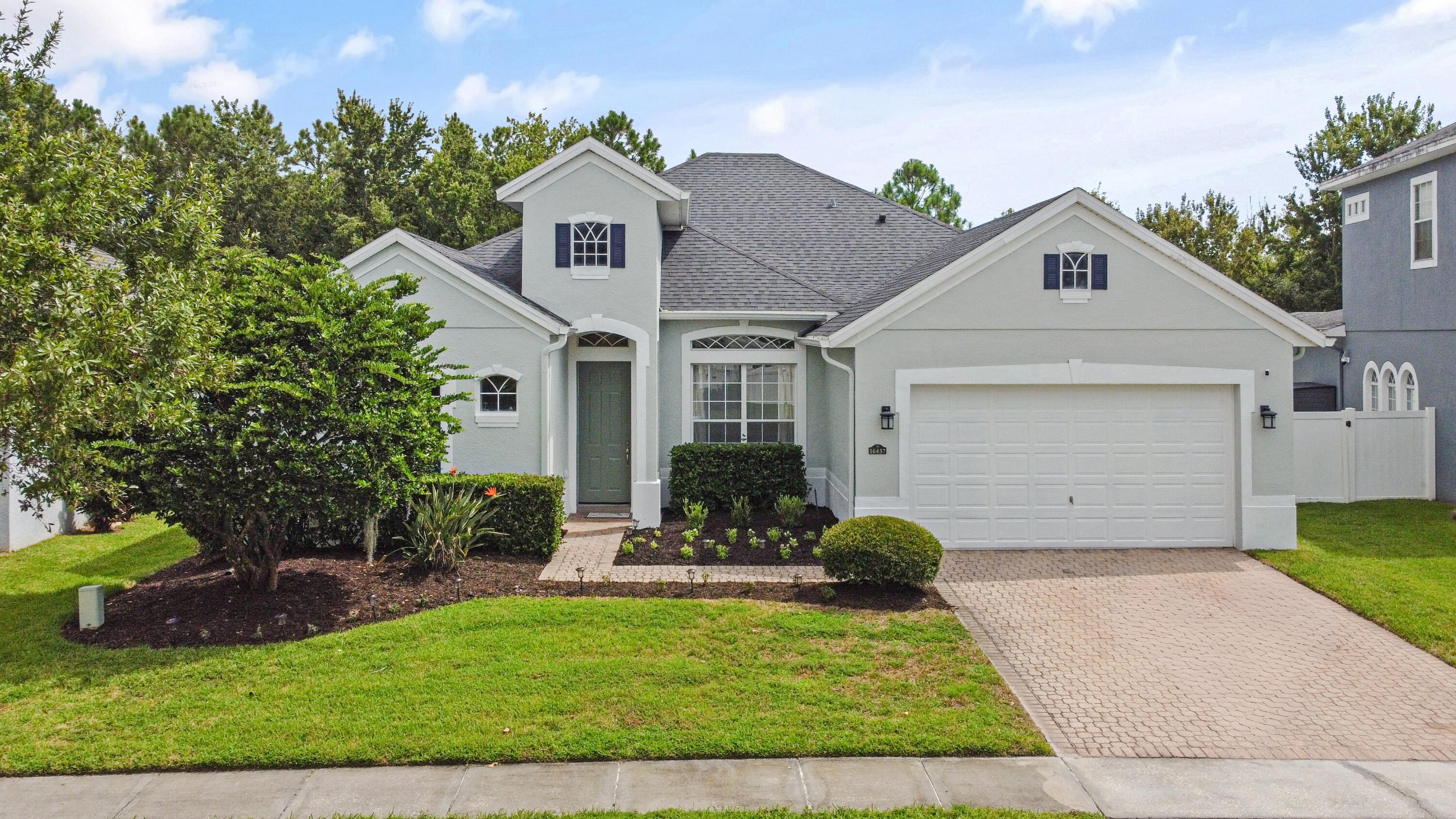 View details of listing 16437 TUDOR GROVE Drive, Orlando, FL 32828 Orlando with MLS#