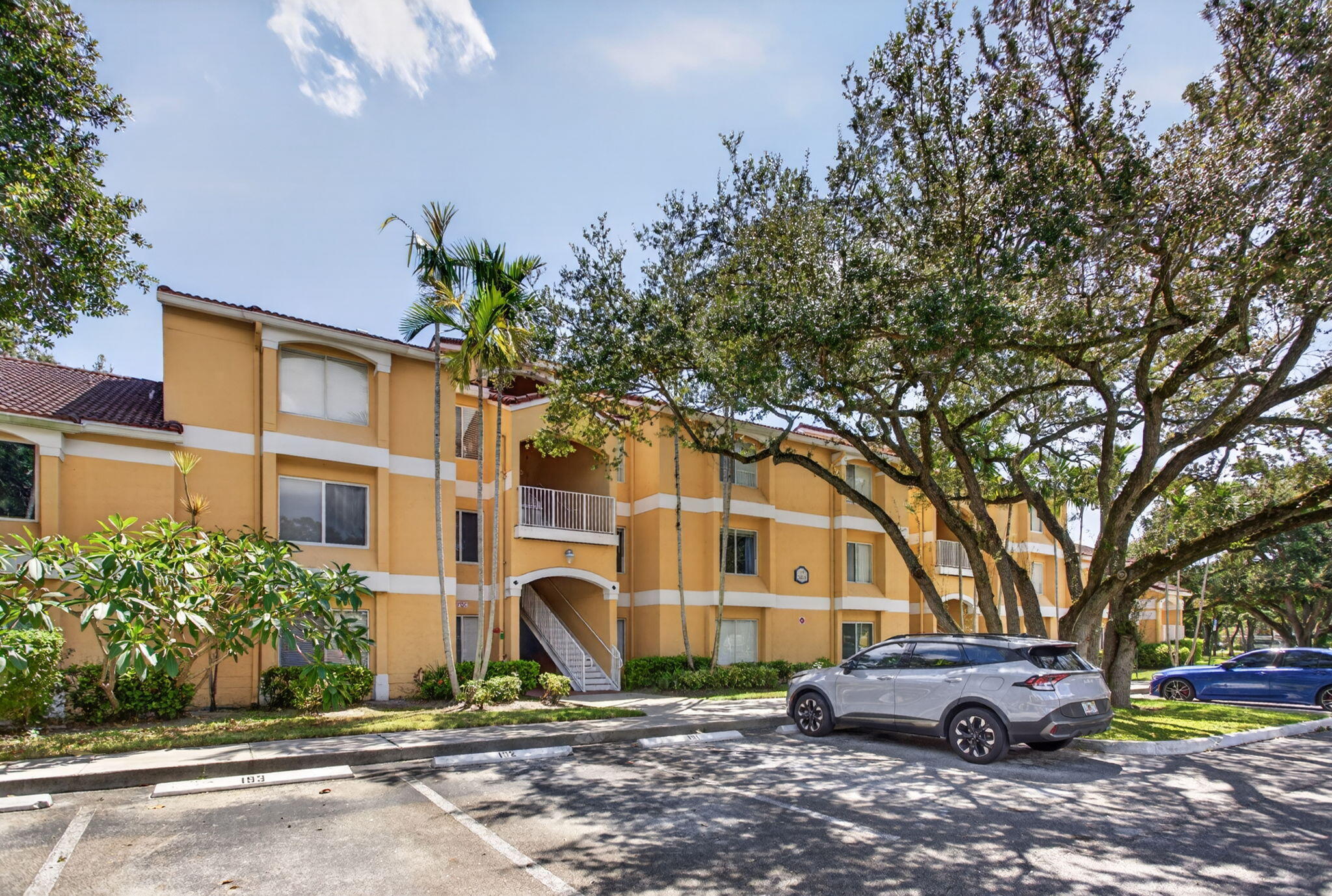 Listing  2425 NW 33rd Street NW 1309, Oakland Park, FL 33309, Oakland Park, FL 33309