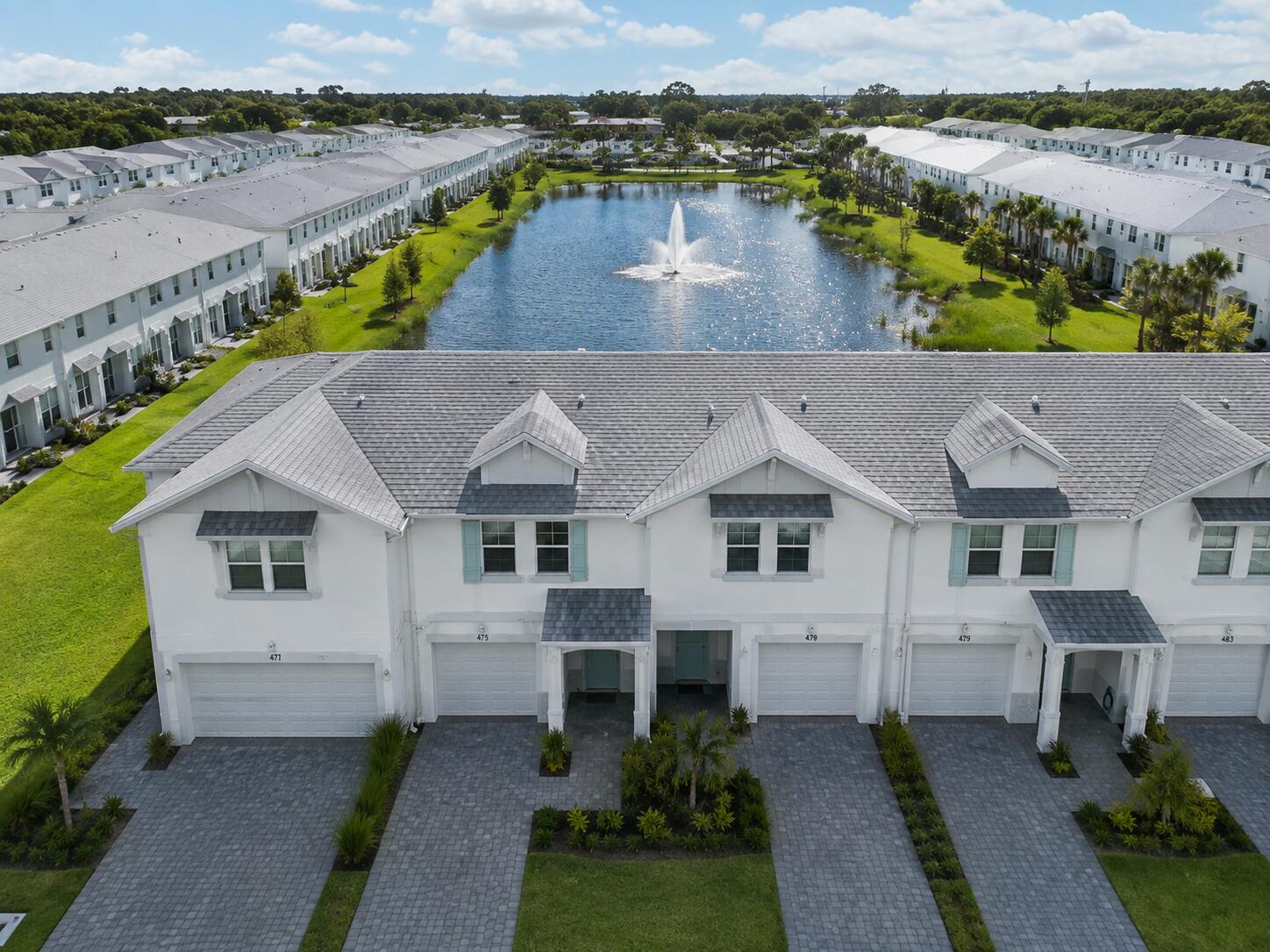 View details of listing 475 Salisbury Circle, Fort Pierce, FL 34982 Fort Pierce with MLS#