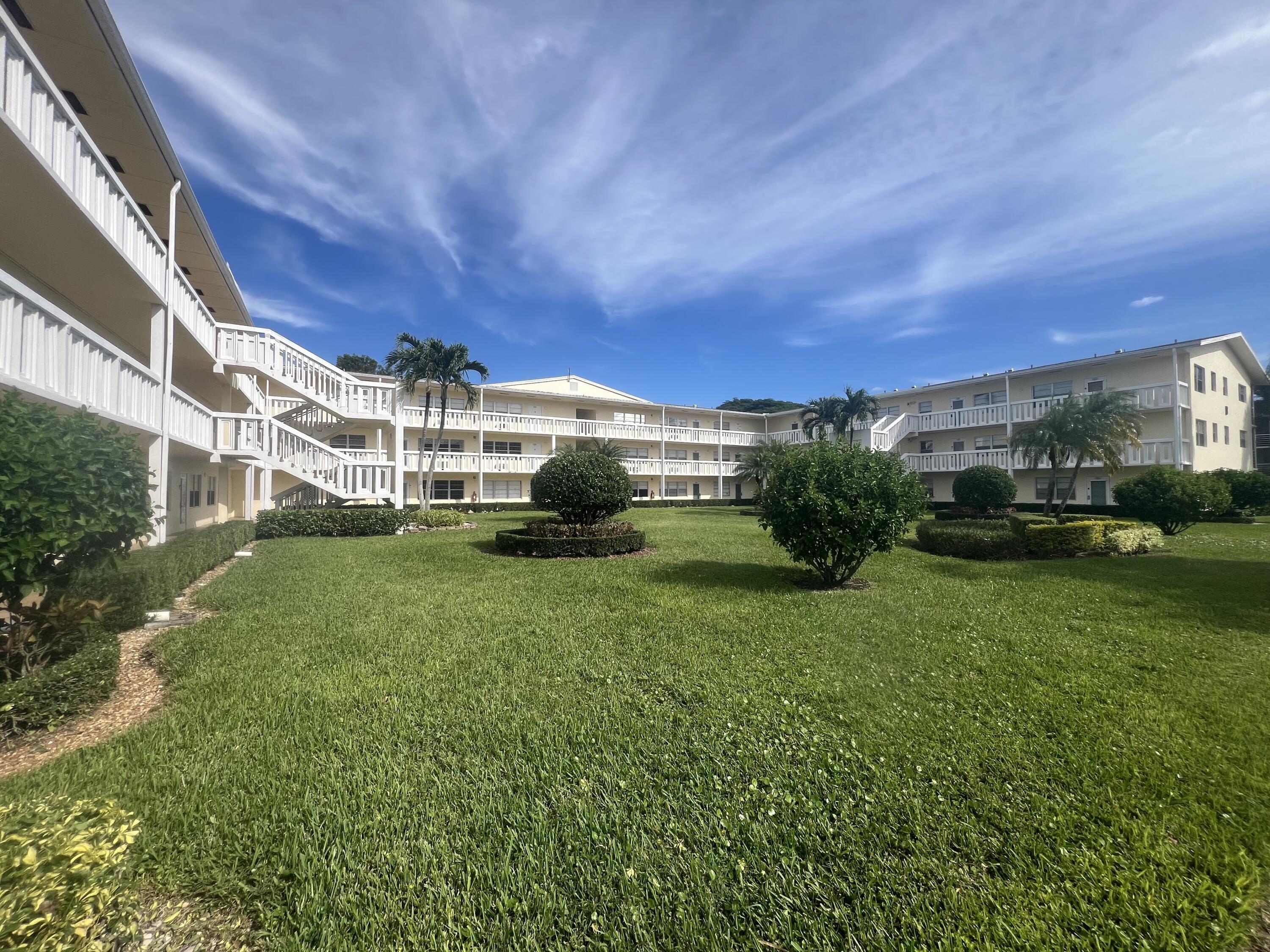 View details of listing 79 Dorset B, Boca Raton, FL 33434 Boca Raton with MLS#