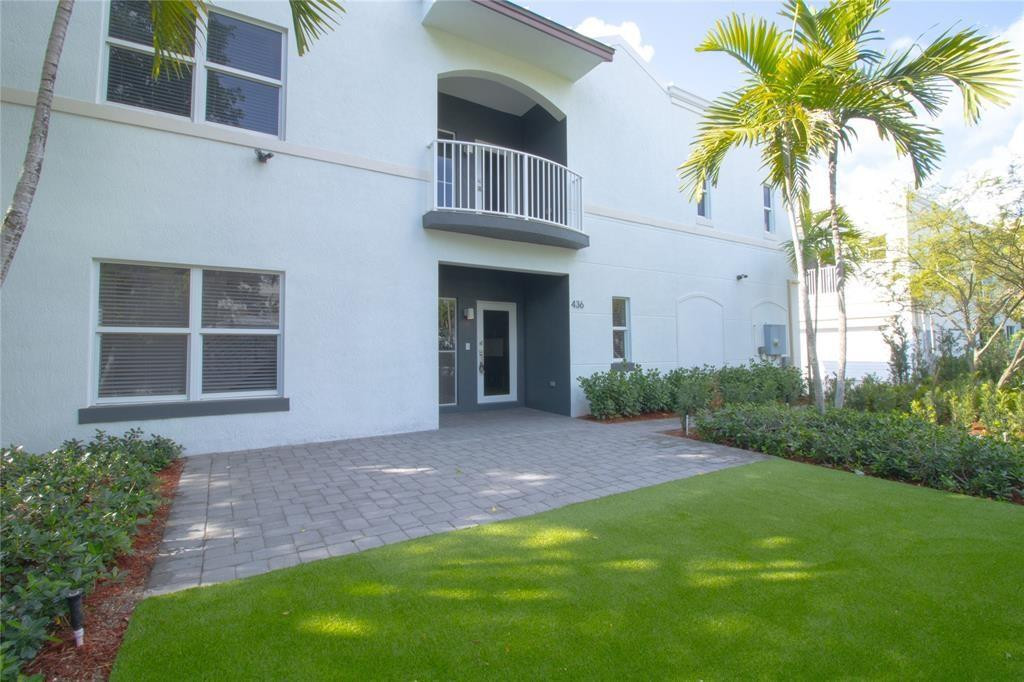 View details of listing Fort Lauderdale with MLS#