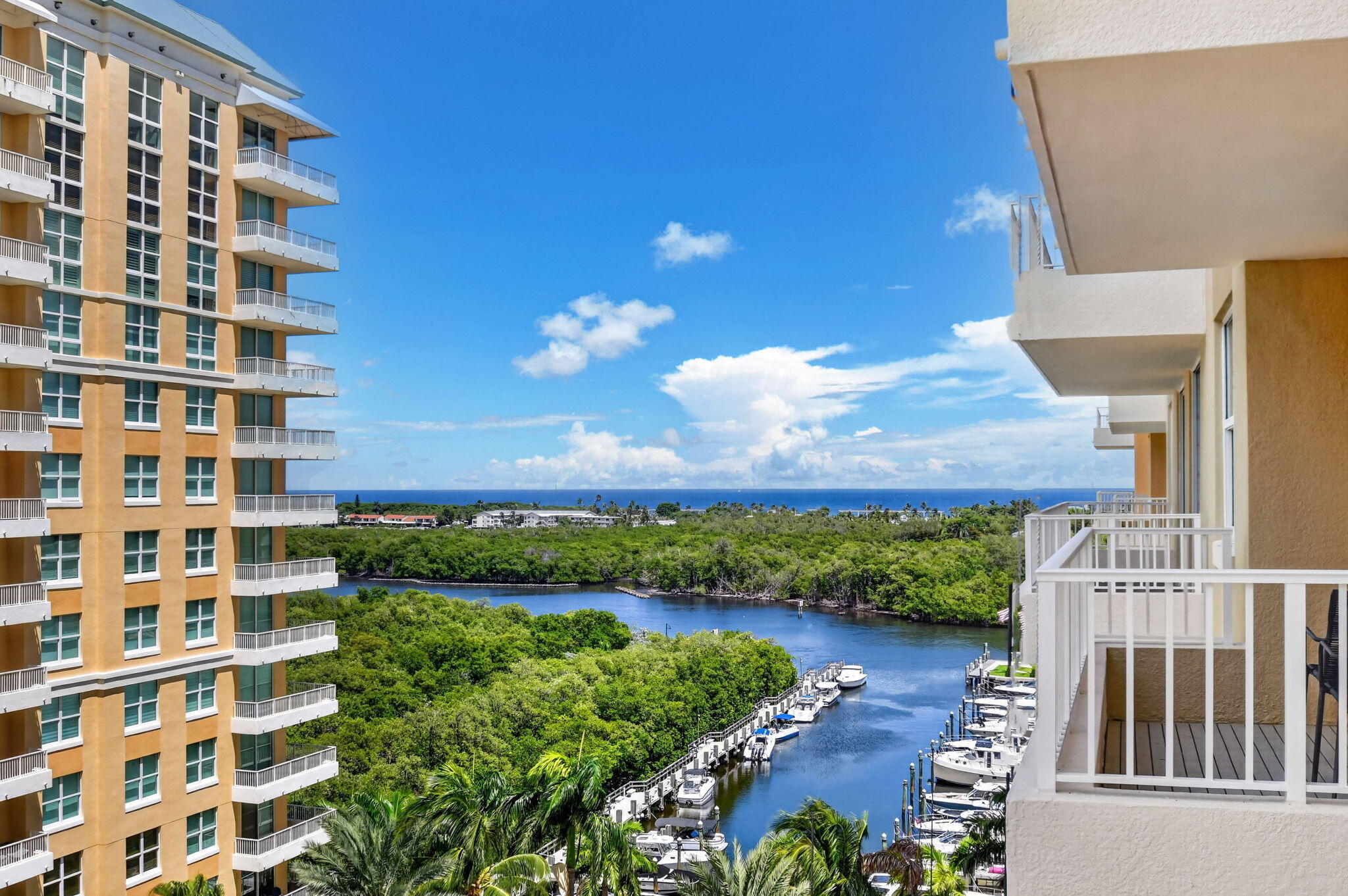 View details of listing 625 Casa Loma Boulevard 1009, Boynton Beach, FL 33435 Boynton Beach with MLS#