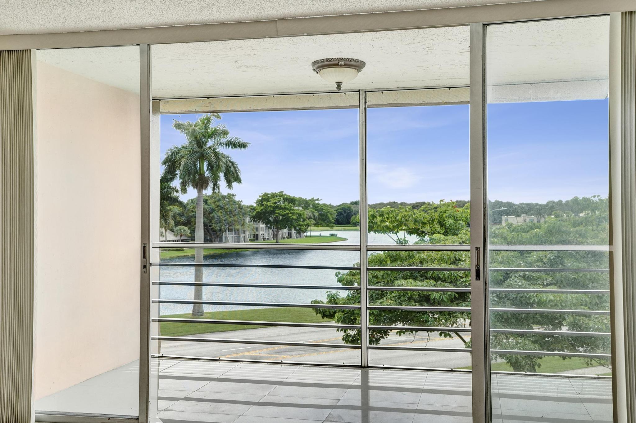 Listing  9480 Tangerine Place 402, Davie, FL 33324, Davie, FL 33324