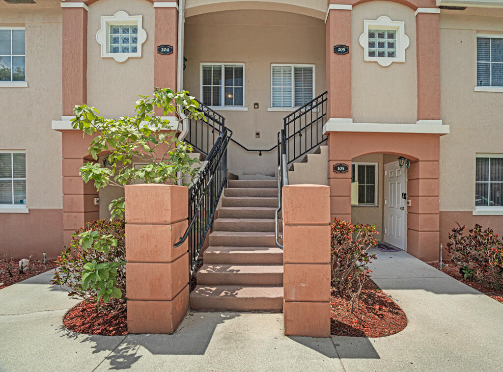 View details of listing 3810 N JOG Road 204, West Palm Beach, FL 33411 West Palm Beach with MLS# 