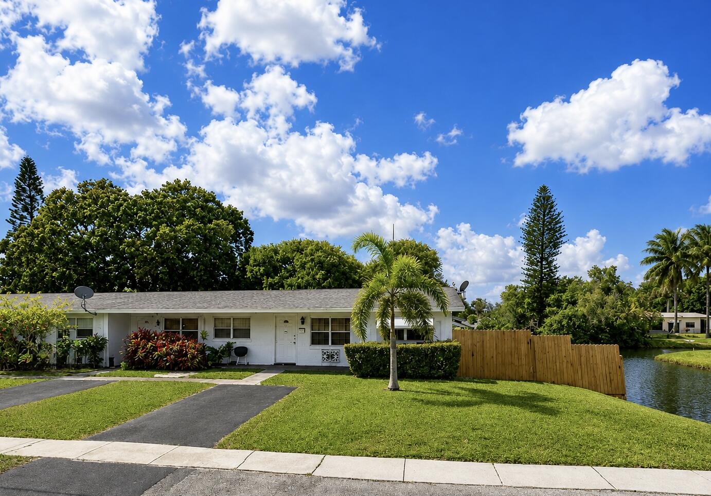 View details of listing 1685 NW 60TH Avenue B, Sunrise, FL 33313 Sunrise with MLS# 
