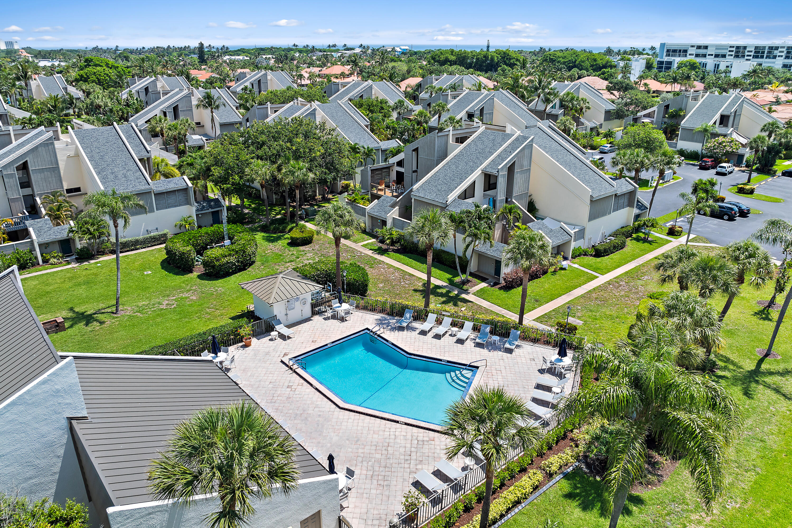 View details of listing 1605 S US Highway 1 5a, Jupiter, FL 33477 Jupiter with MLS# 