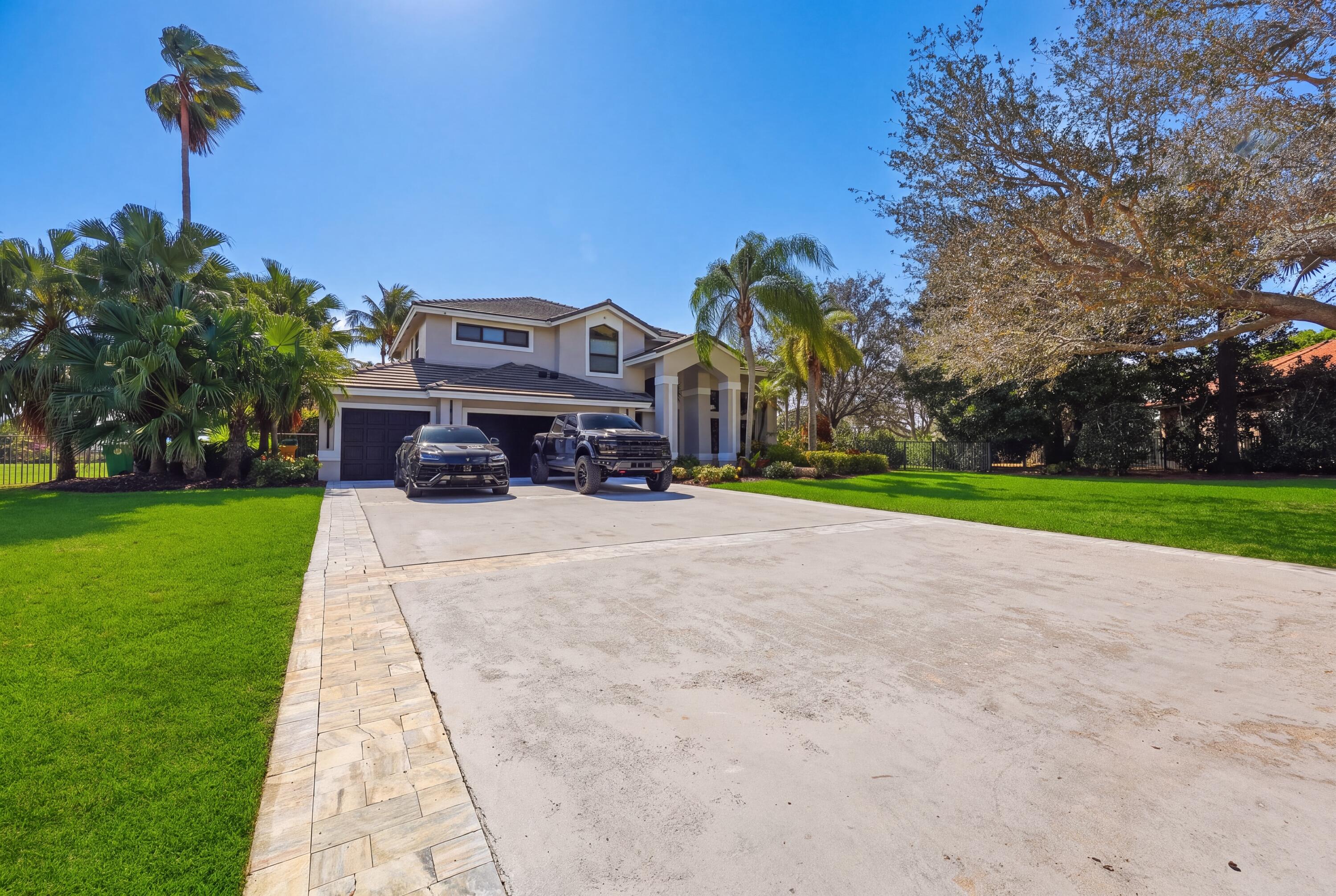 View details of listing 3541 Carlton Lane, Davie, FL 33330 Davie with MLS# 