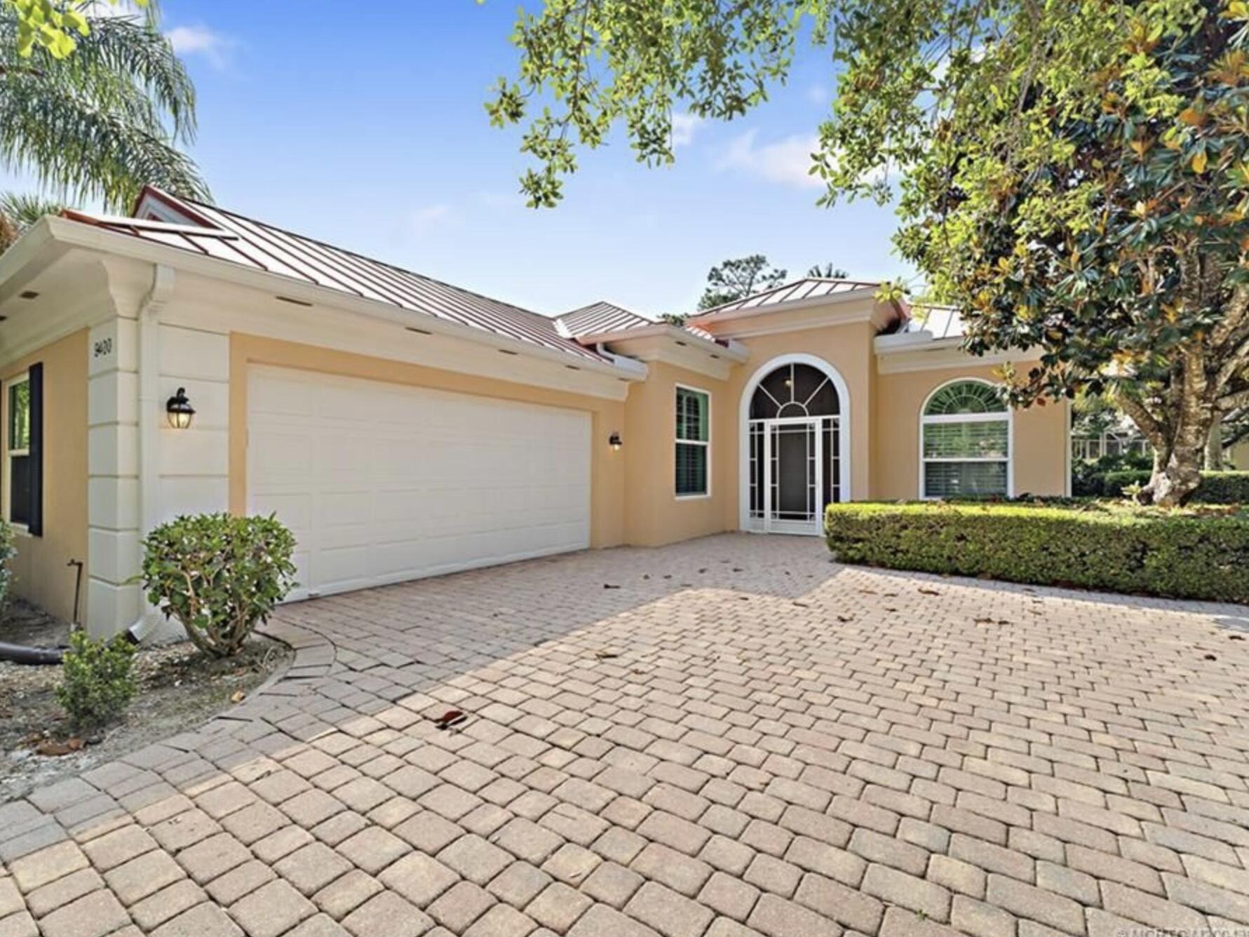 View details of listing 9400 SW Wedgewood Lane, Stuart, FL 34997 Stuart with MLS# 