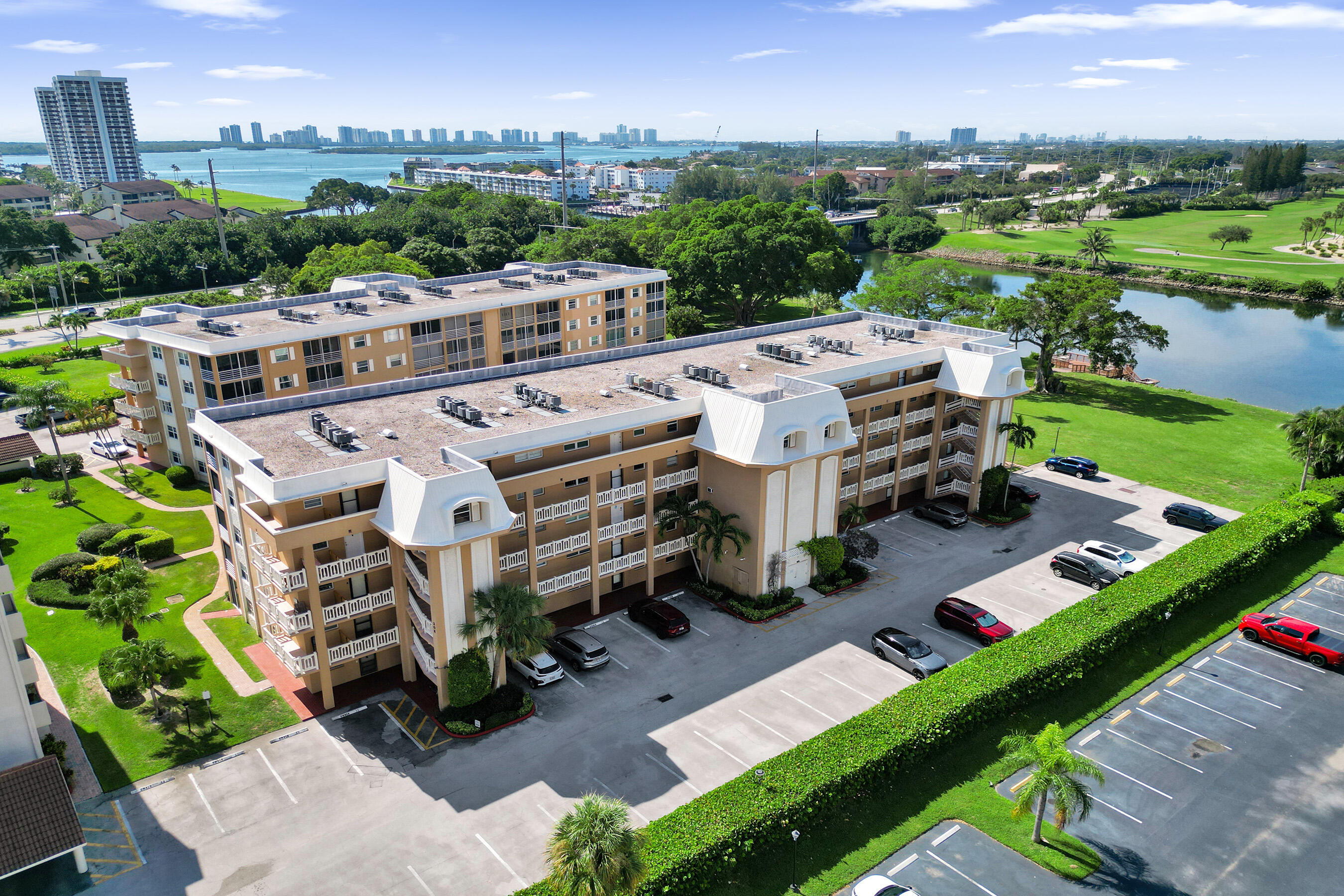 View details of listing 308 GOLFVIEW Road 406, North Palm Beach, FL 33408 North Palm Beach with MLS#
