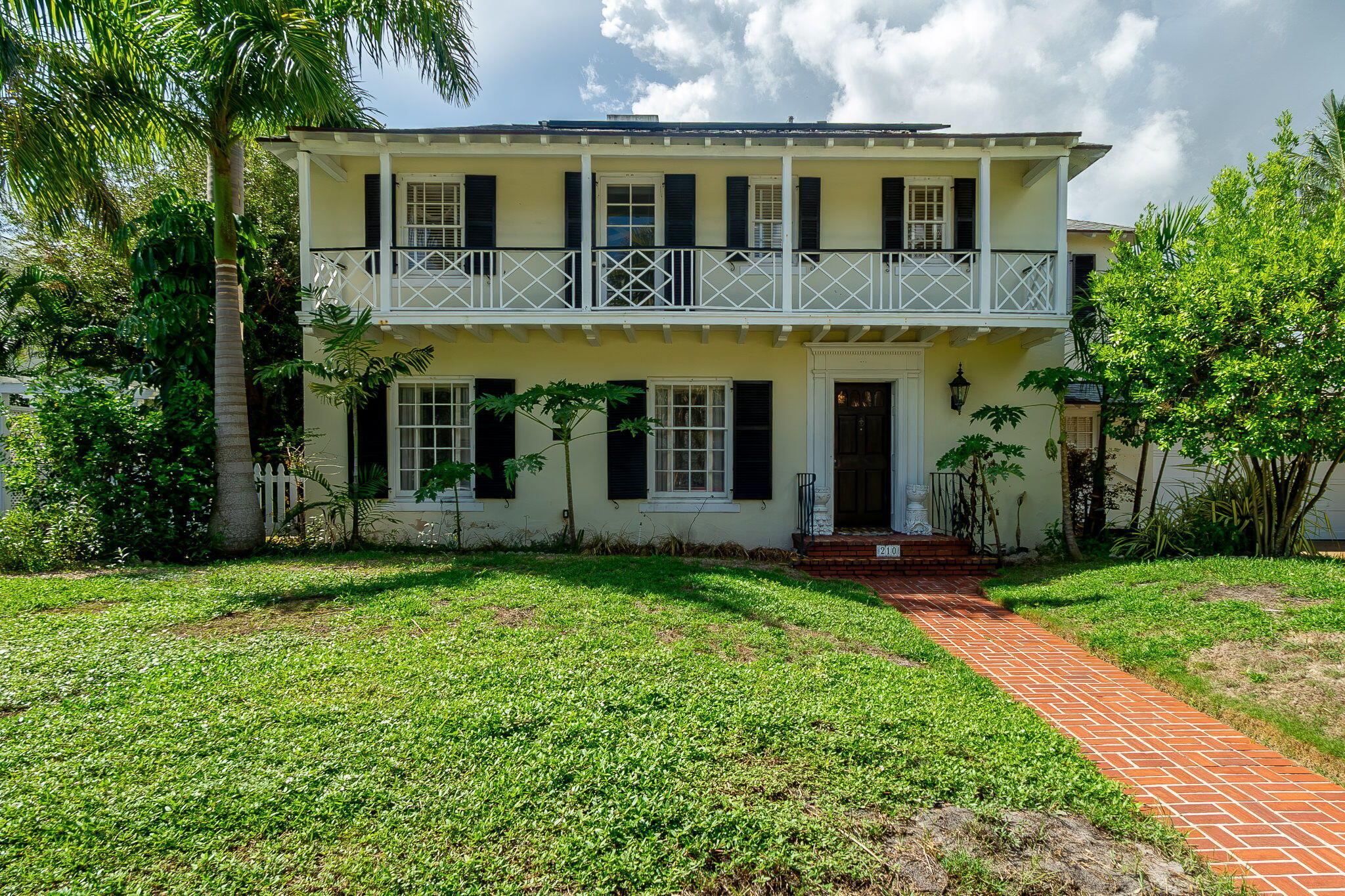 View details of listing 210 BELMONTE Road, West Palm Beach, FL 33405 West Palm Beach with MLS#