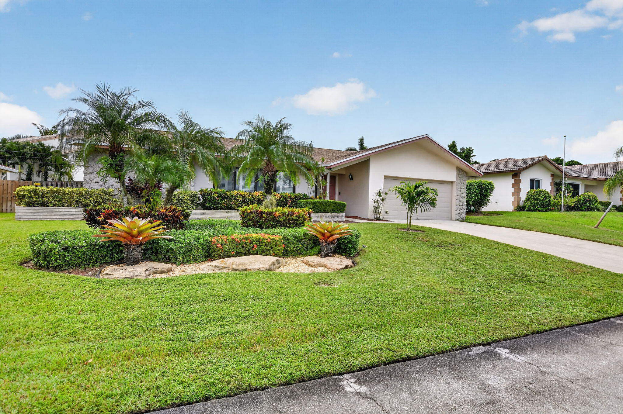 View details of listing 554 NW 46TH Street, Boca Raton, FL 33431 Boca Raton with MLS#