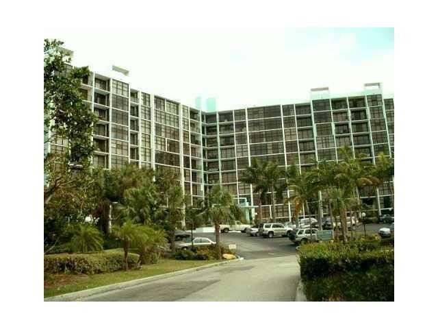 View details of listing 200 Leslie Drive, Hallandale Beach, FL 33009 Hallandale Beach with MLS#