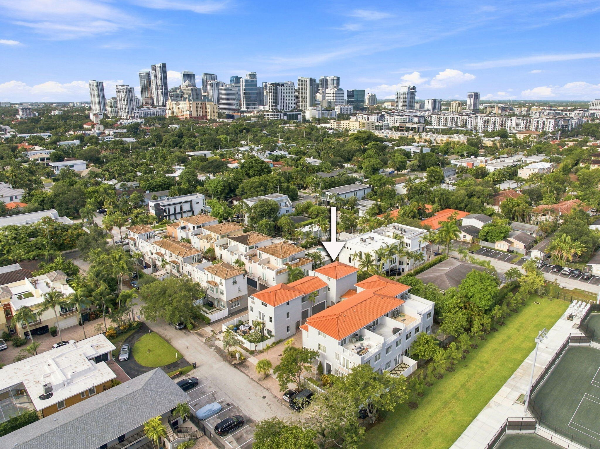 Listing  633 NE 11TH Avenue, Fort Lauderdale, FL 33304, Fort Lauderdale, FL 33304