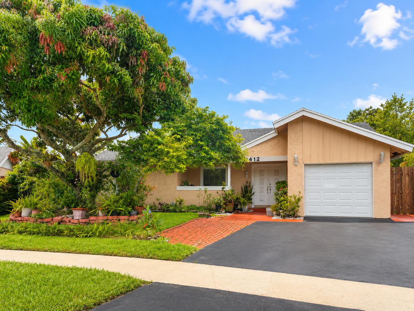 Listing  1412 SW 75TH Avenue, North Lauderdale, FL 33068, North Lauderdale, FL 33068