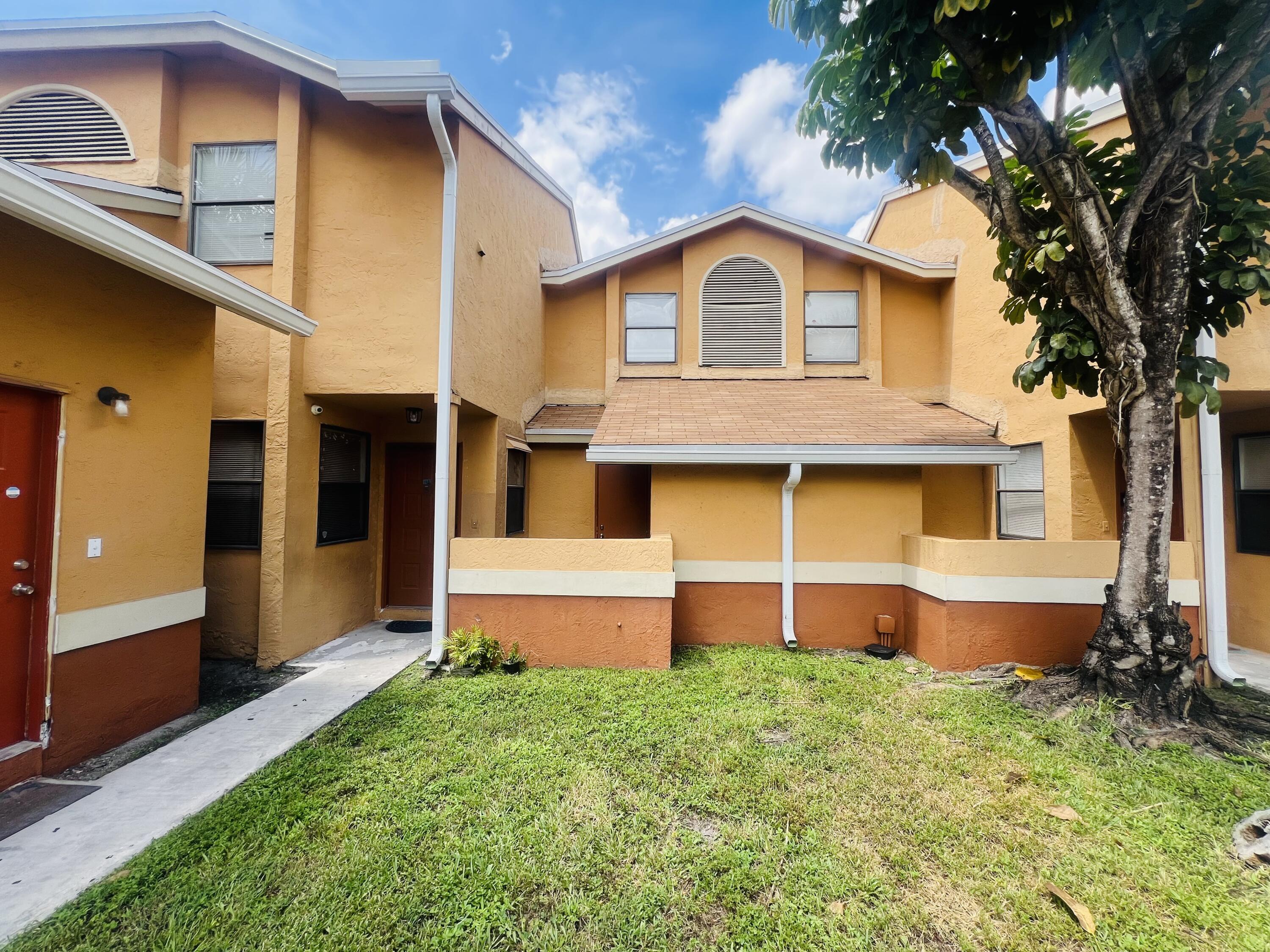 Listing  2491 NW 56th Avenue 103, Lauderhill, FL 33313, Lauderhill, FL 33313