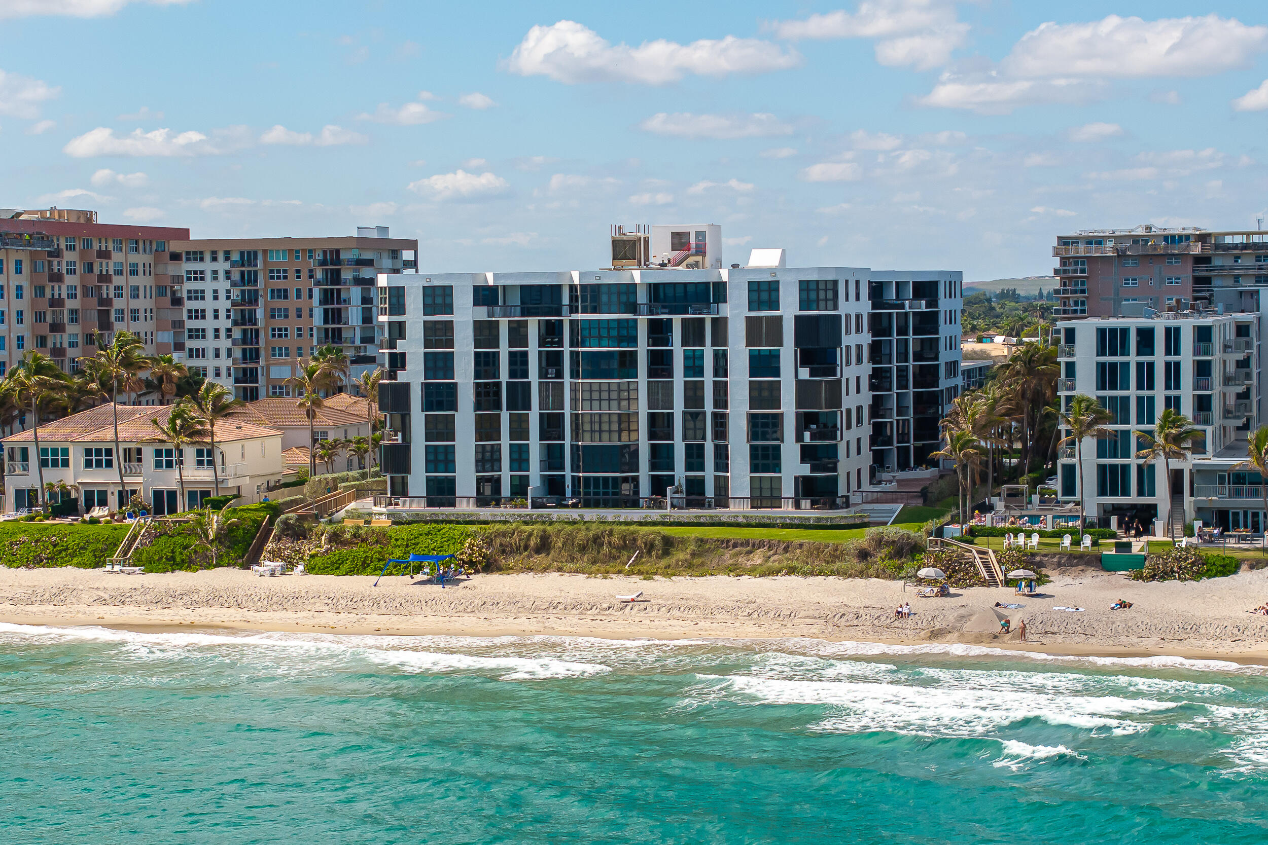 View details of listing 1155 Hillsboro Mile, Hillsboro Beach, FL 33062 Hillsboro Beach with MLS#
