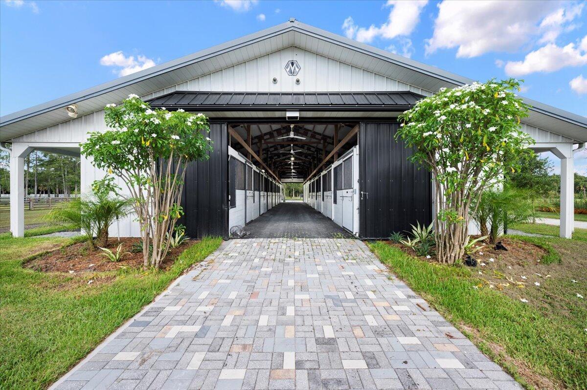 View details of listing 10320 Randolph Siding Road, Jupiter, FL 33478 Jupiter with MLS# 