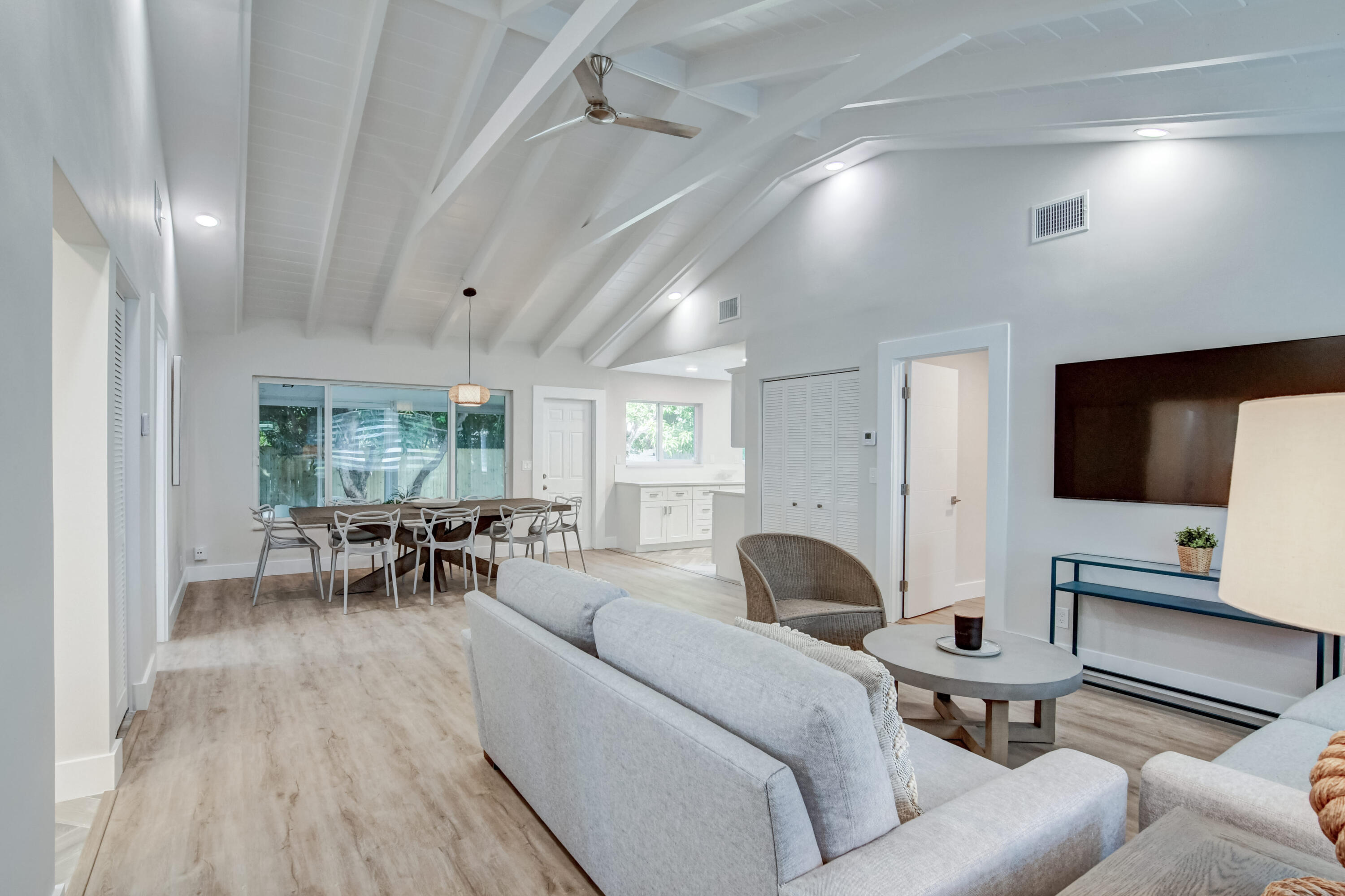 Listing  1910 NE 2nd Avenue, Delray Beach, FL 33444, Delray Beach, FL 33444