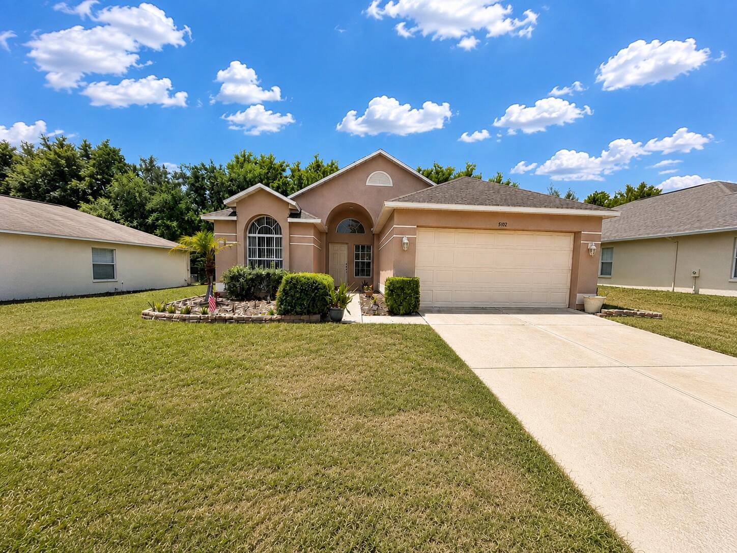 View details of listing 5102 AYRSHIRE Drive, Spring Hill, FL 34609 Spring Hill with MLS#