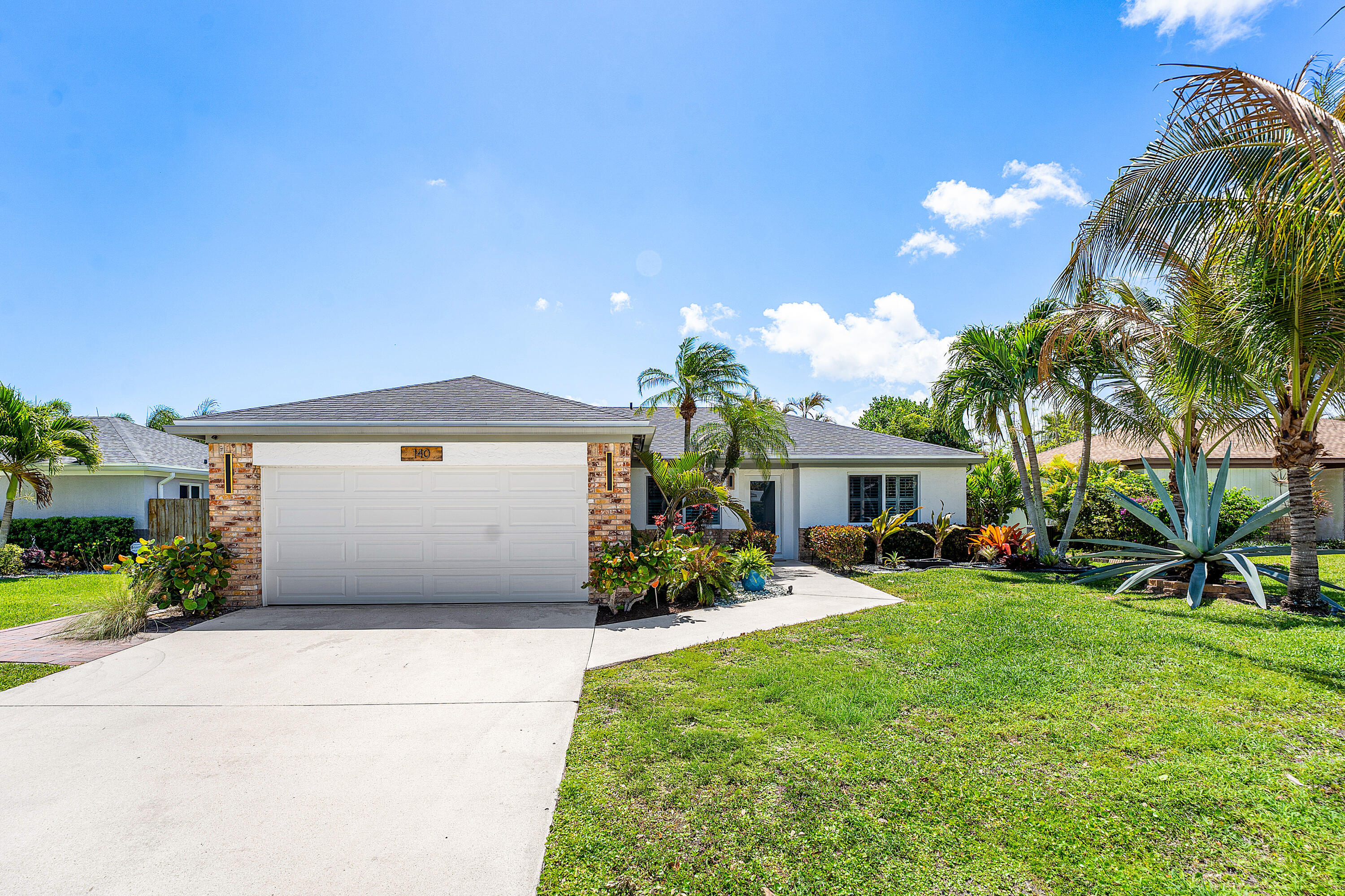 Listing  140 Arrowhead Circle, Jupiter, FL 33458, Jupiter, FL 33458