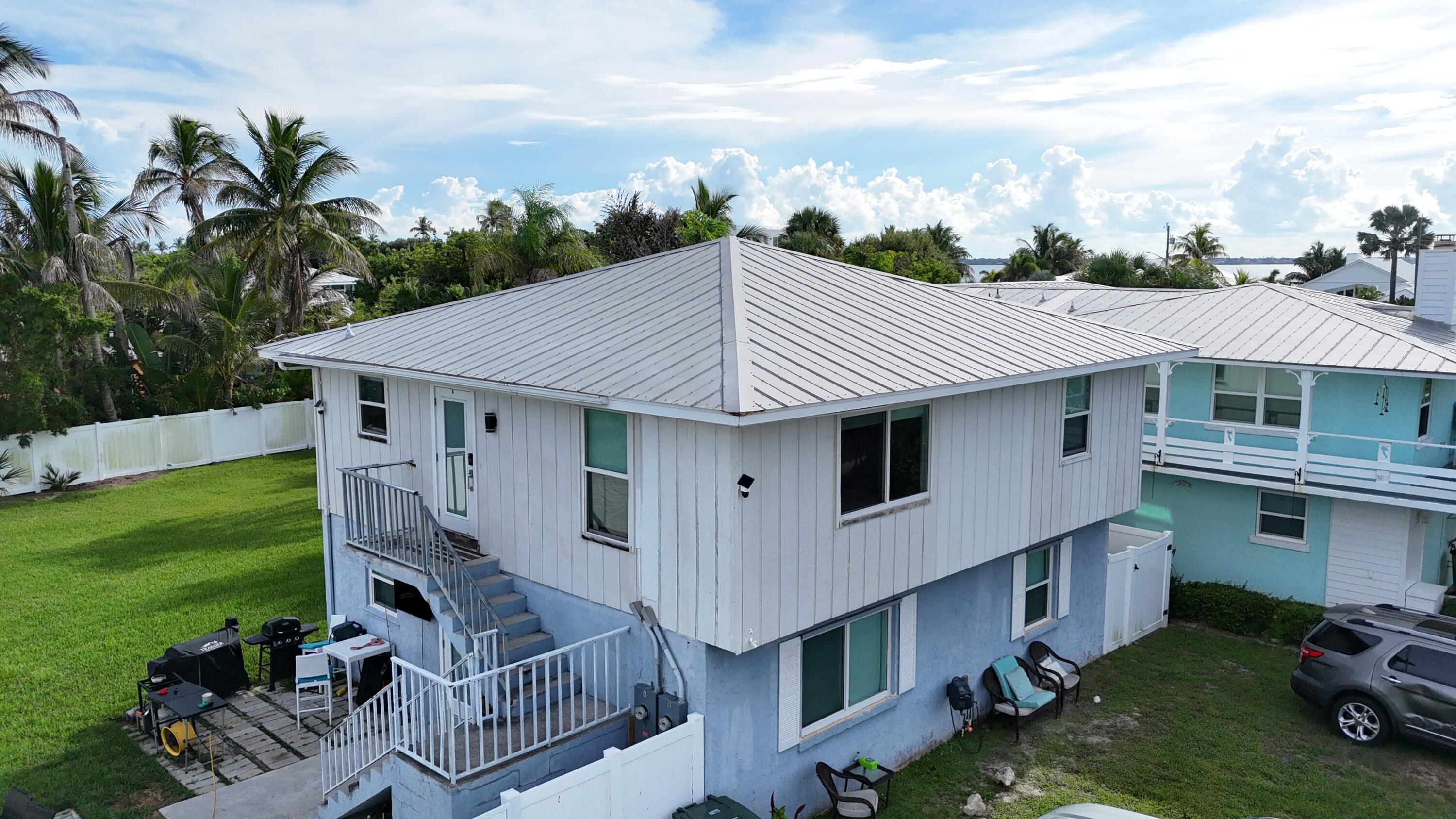 View details of listing 1811 MELALEUCA Drive, Fort Pierce, FL 34949 Fort Pierce with MLS#