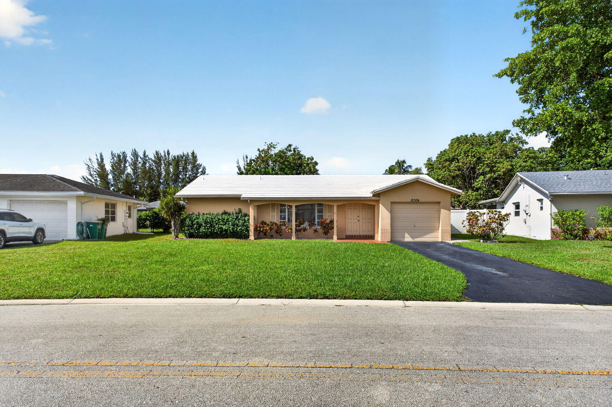 Listing  10304 NW 80th Drive, Tamarac, FL 33321, Tamarac, FL 33321