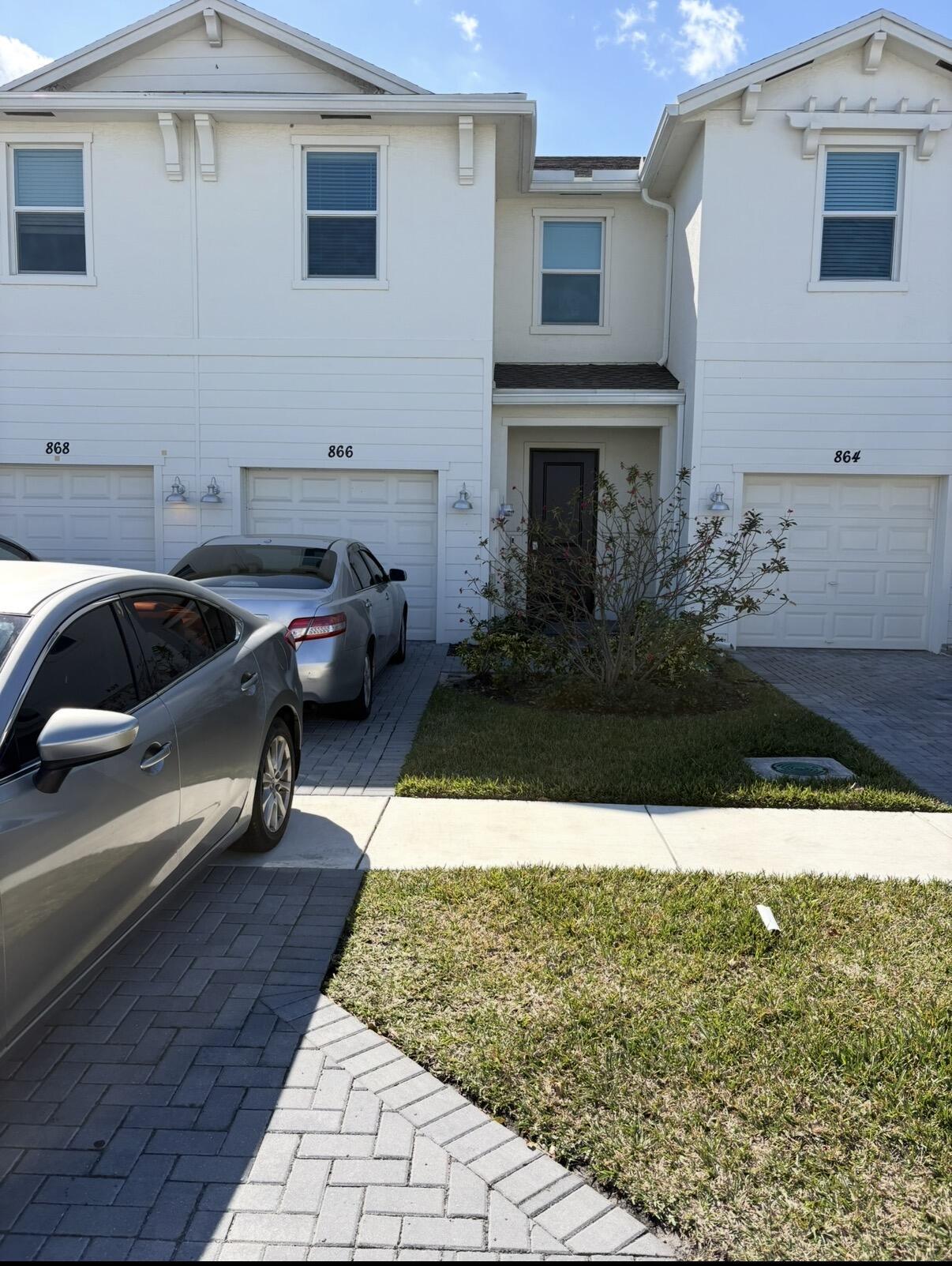 View details of listing 866 SE Grovebush Lane, Port St. Lucie, FL 34984 Port St. Lucie with MLS#