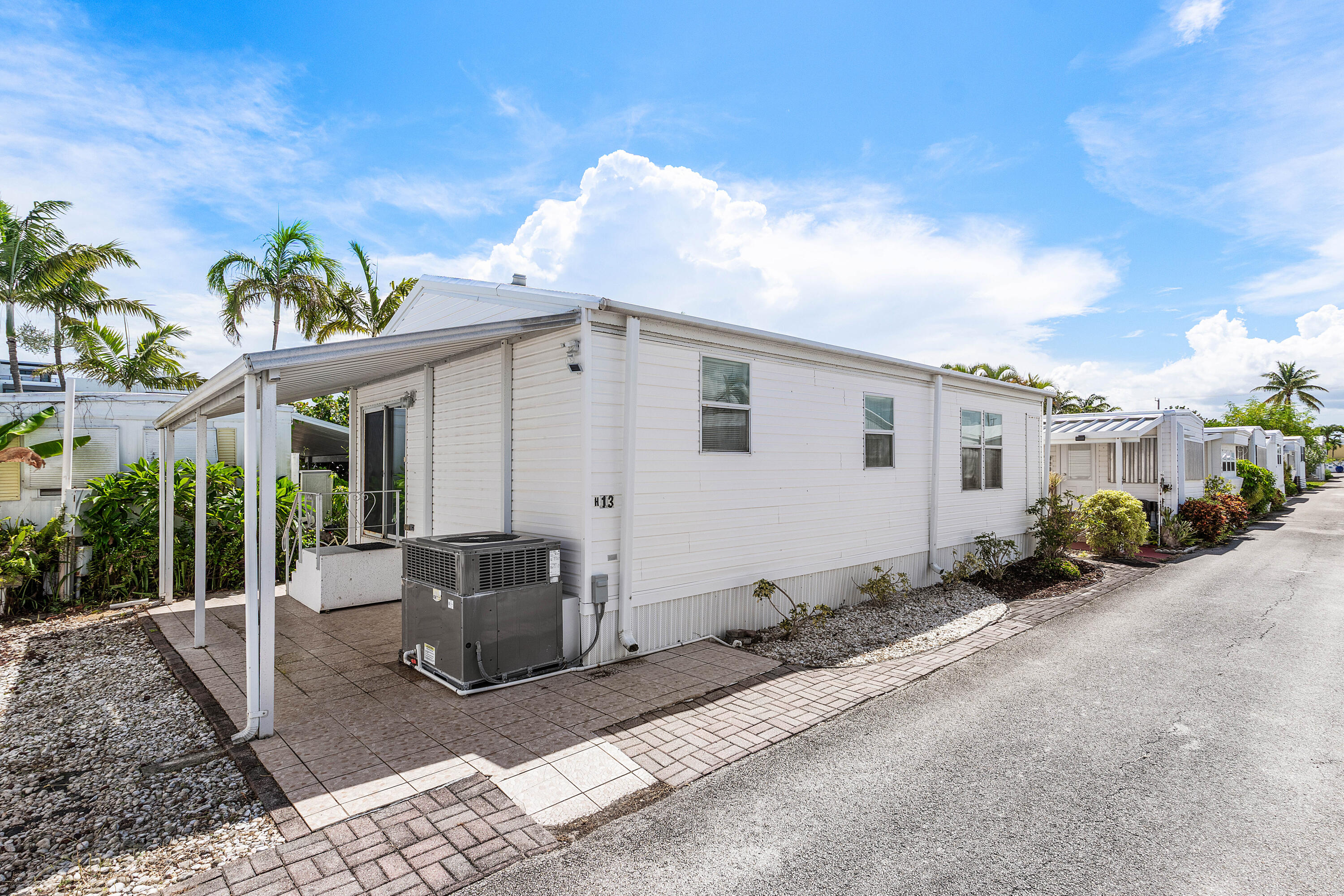 View details of listing 13 Hibiscus Drive H, Briny Breezes, FL 33435 Briny Breezes with MLS#