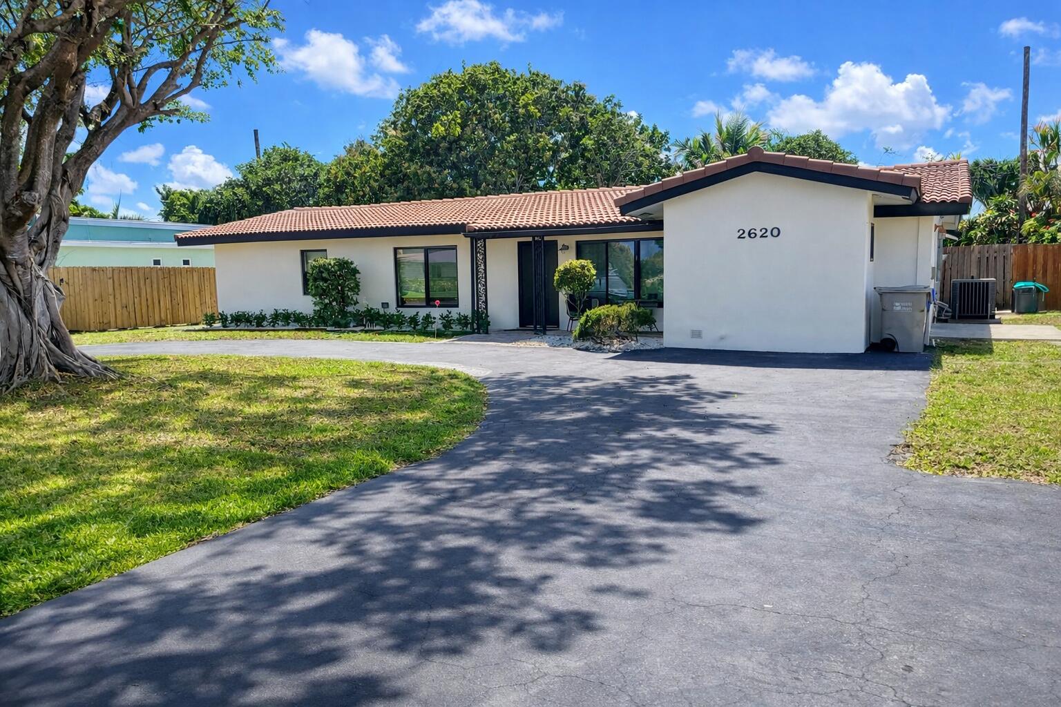 Listing  2620 NE 19TH Street, Pompano Beach, FL 33062, Pompano Beach, FL 33062