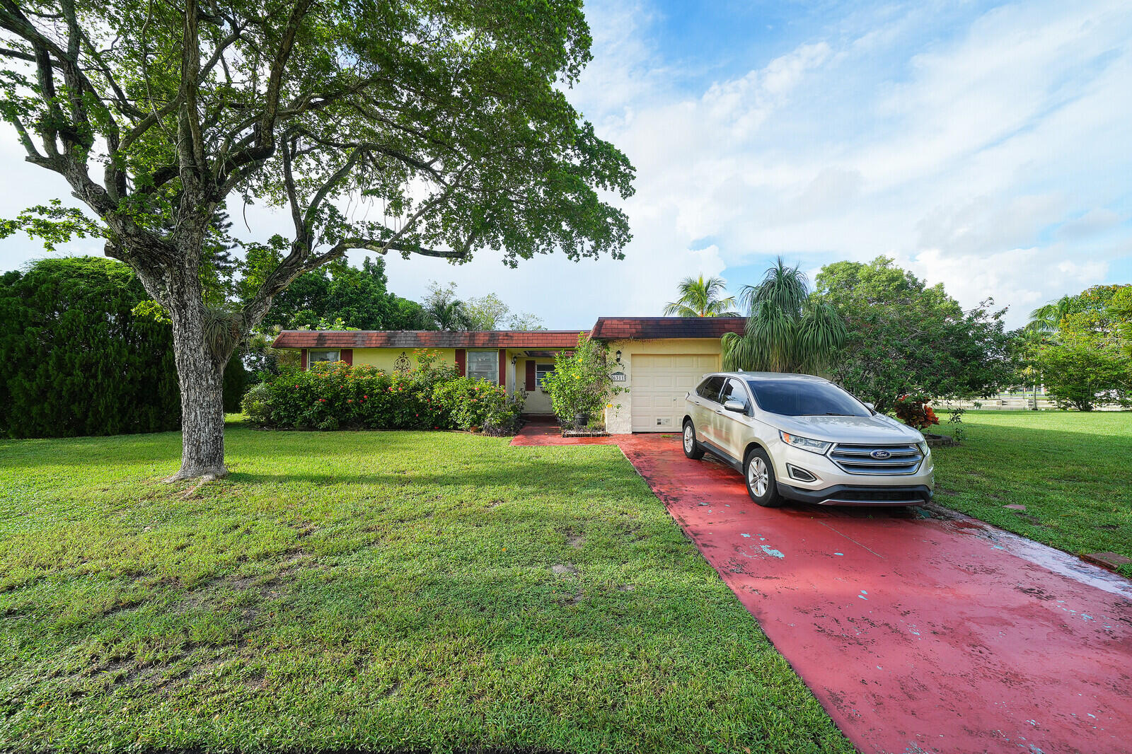 Listing  6311 NW 72nd Avenue, Tamarac, FL 33321, Tamarac, FL 33321