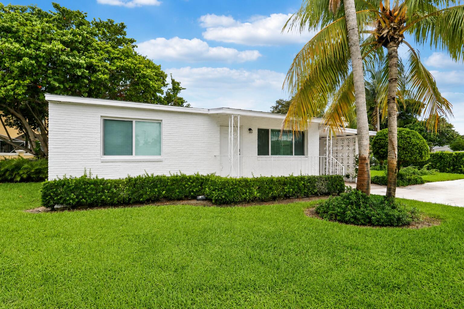 Listing  2516 Lorraine Court, North Palm Beach, FL 33403, North Palm Beach, FL 33403