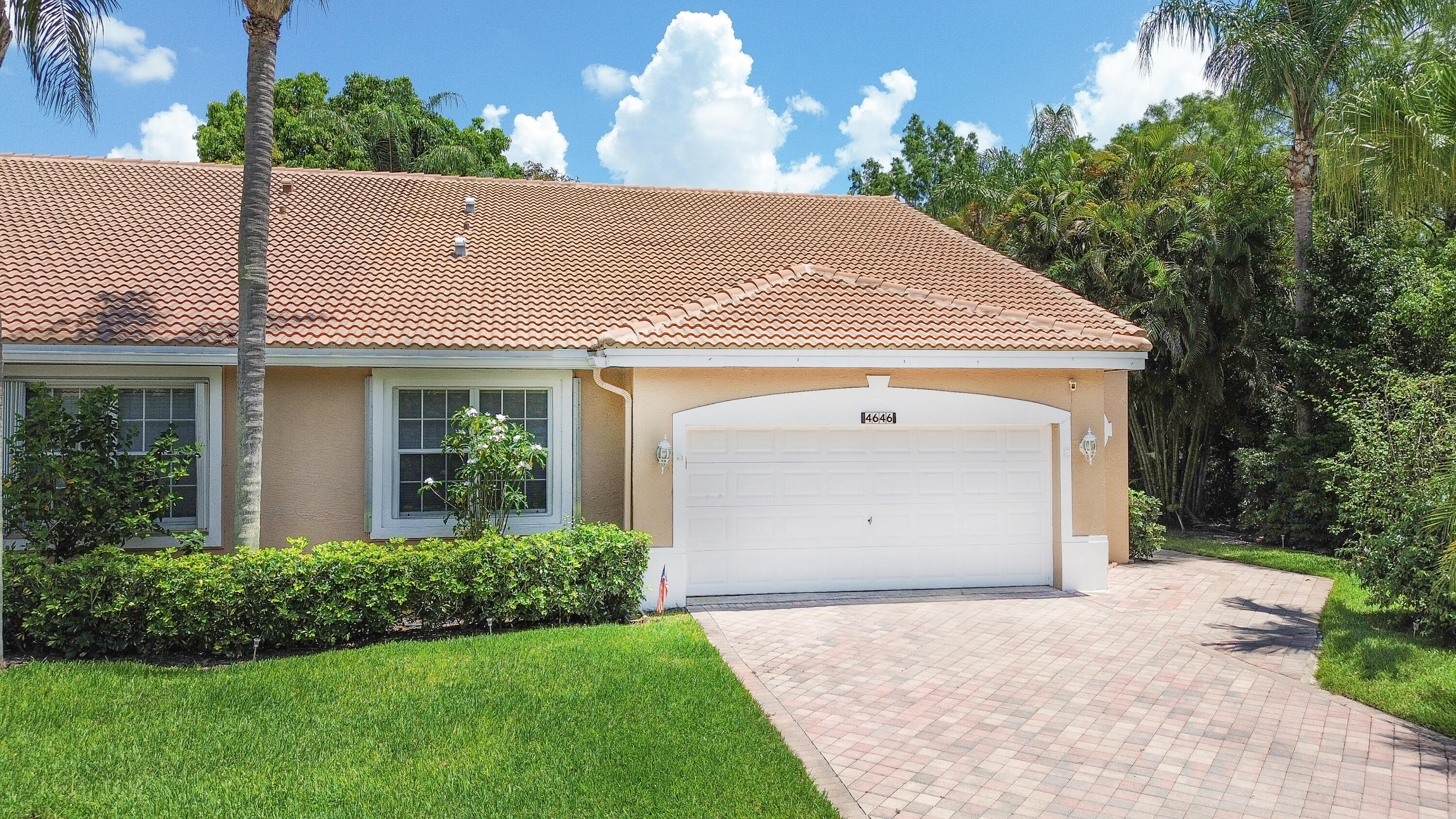 Listing  4646 Carlton Golf Drive, Wellington, FL 33449, Wellington, FL 33449