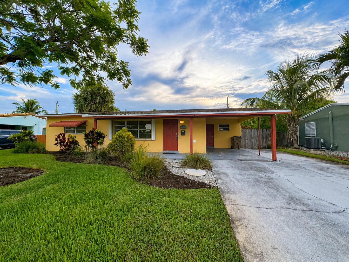 Listing  1401 S DEERFIELD Avenue, Deerfield Beach, FL 33441, Deerfield Beach, FL 33441