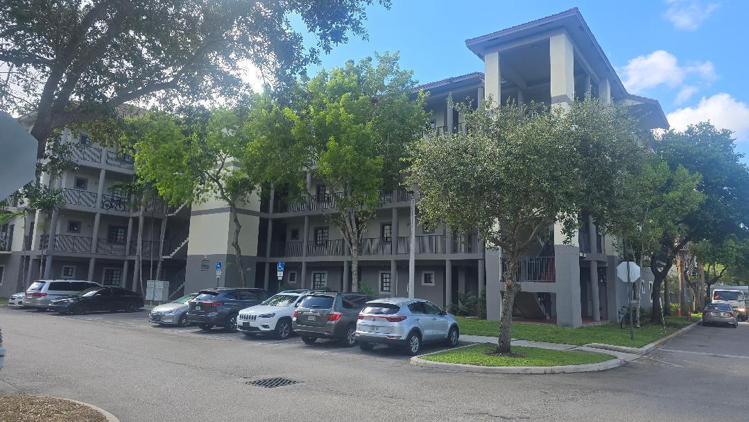 Listing  2851 RIVERSIDE Drive 303-N, Coral Springs, FL 33065, Coral Springs, FL 33065