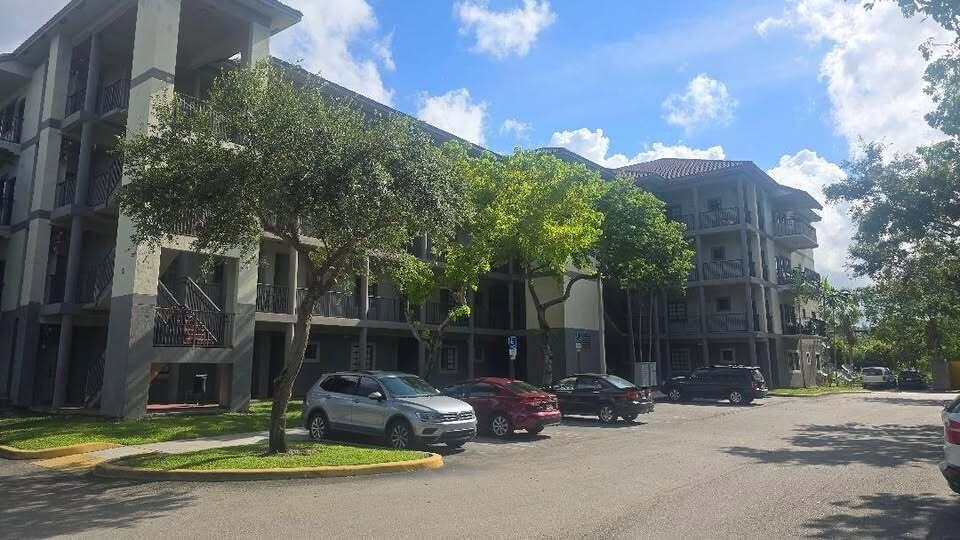 Listing  2801 RIVERSIDE Drive 107-S, Coral Springs, FL 33065, Coral Springs, FL 33065
