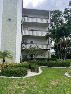 Listing  240 SOUTHAMPTON B 240, West Palm Beach, FL 33417, West Palm Beach, FL 33417