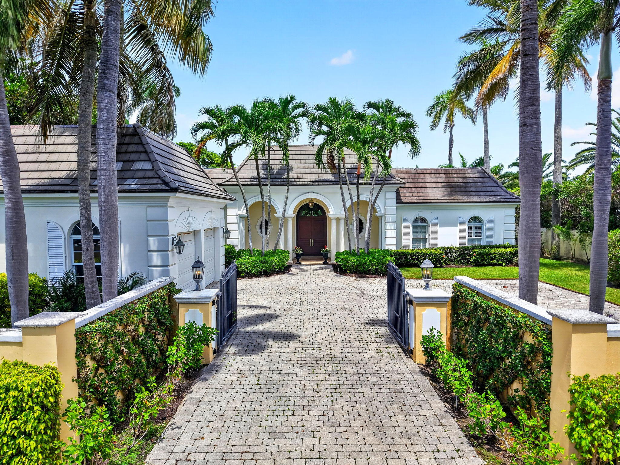Listing  255 CHERRY Lane, Palm Beach, FL 33480, Palm Beach, FL 33480