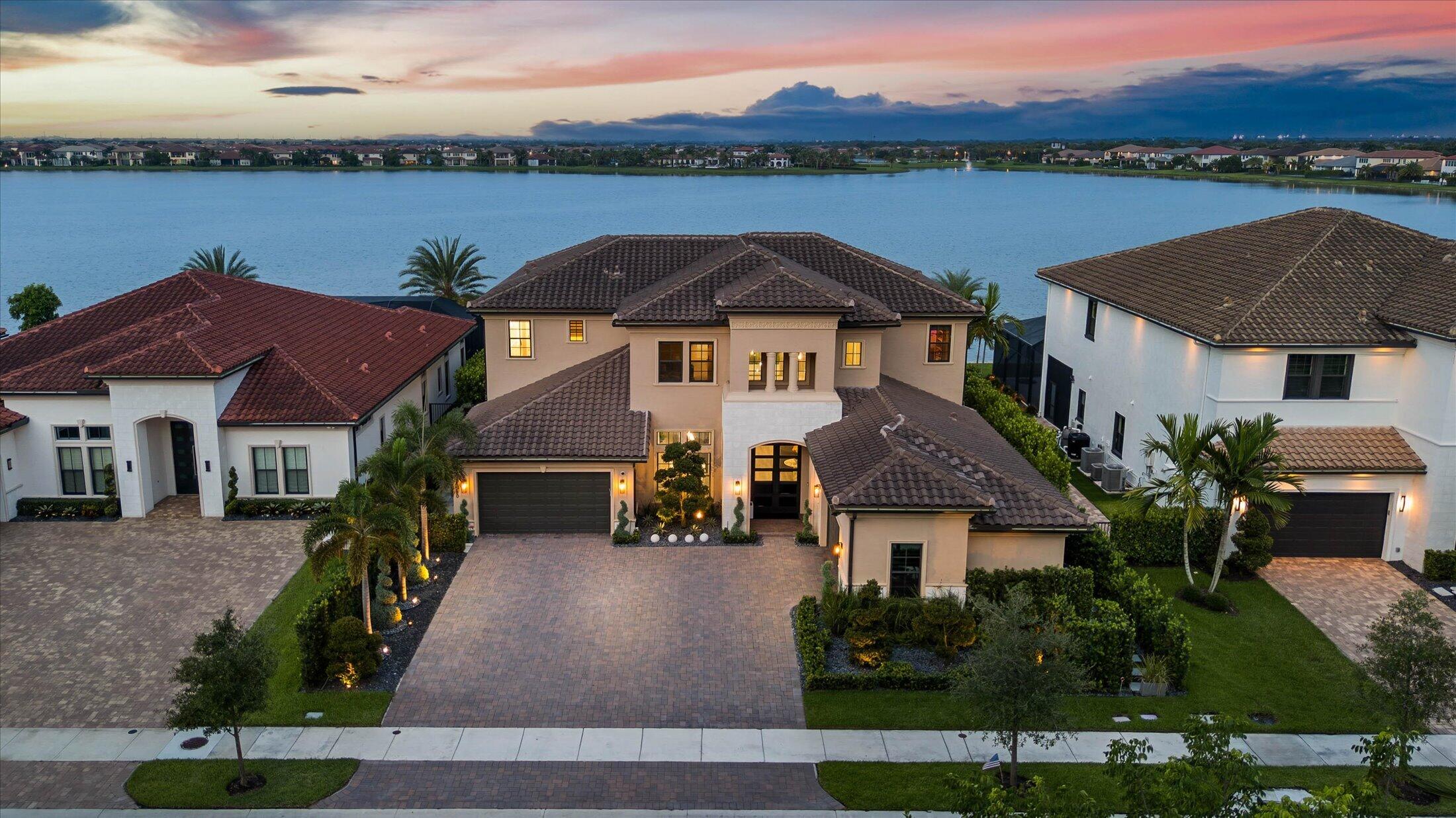 View details of listing 8590 W PARKLAND BAY Trail, Parkland, FL 33076 Parkland with MLS# 