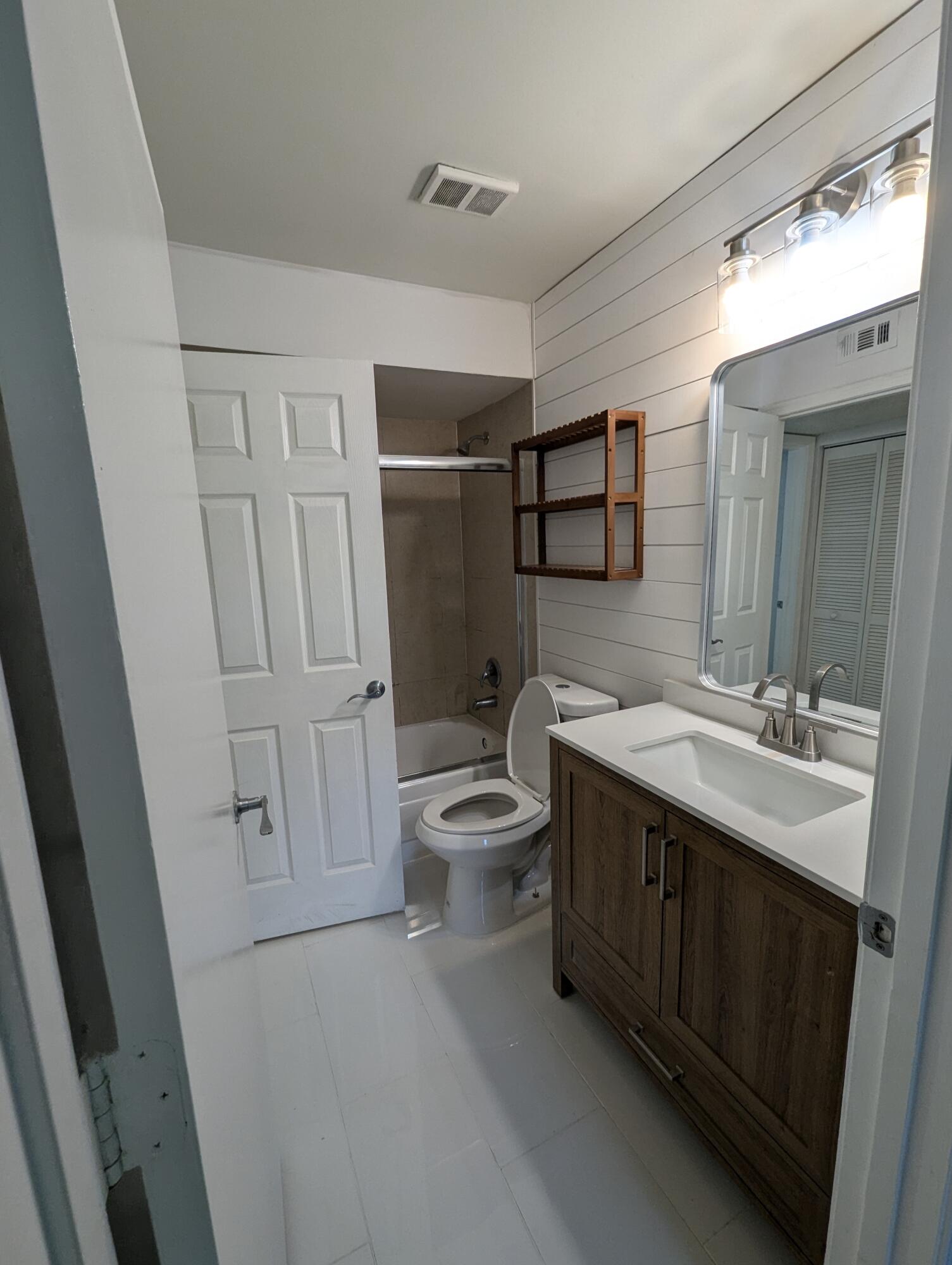 Listing  1215 CRYSTAL Way G, Delray Beach, FL 33444, Delray Beach, FL 33444