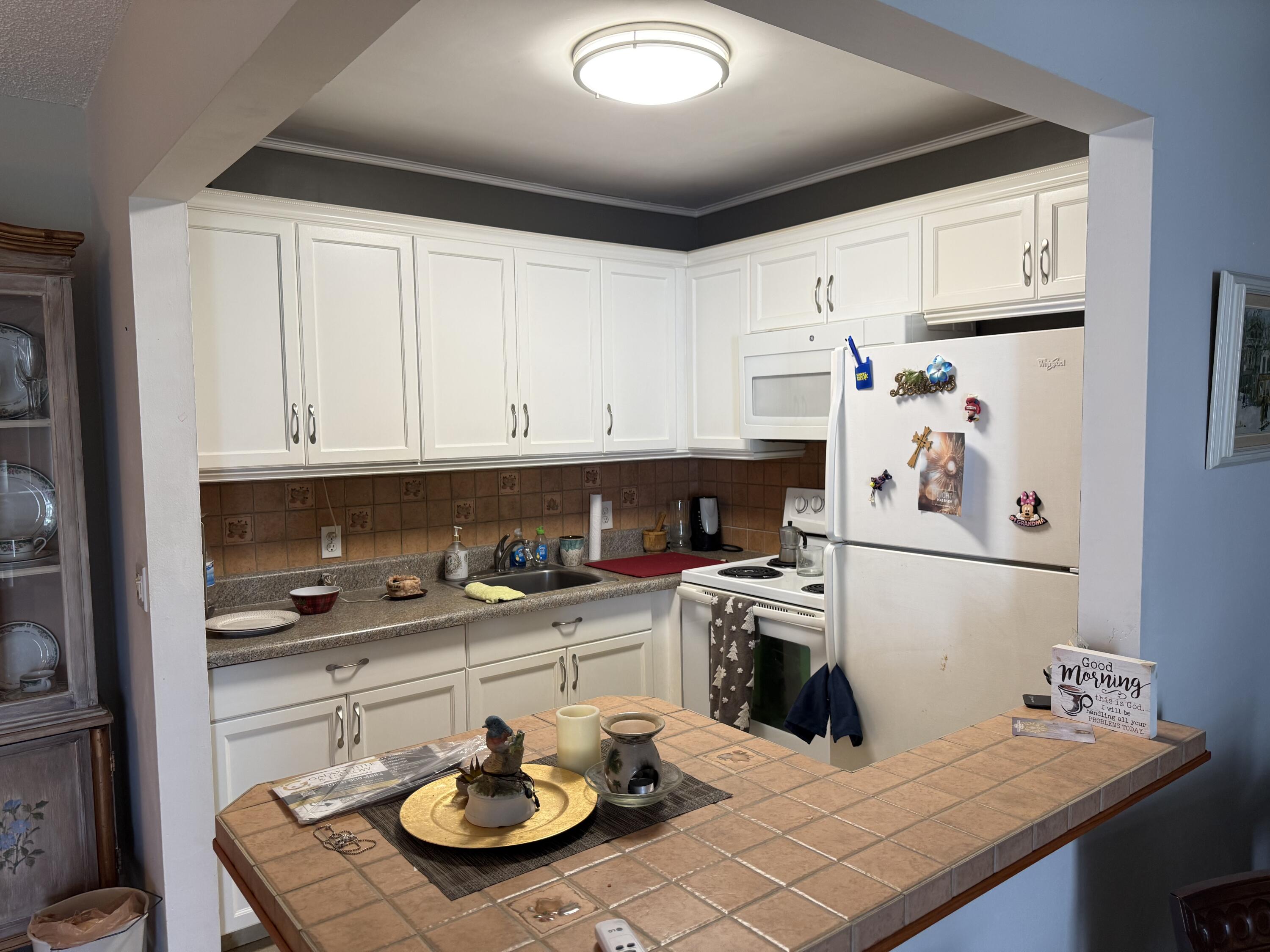 Listing  15 CHATHAM A 15, West Palm Beach, FL 33417, West Palm Beach, FL 33417