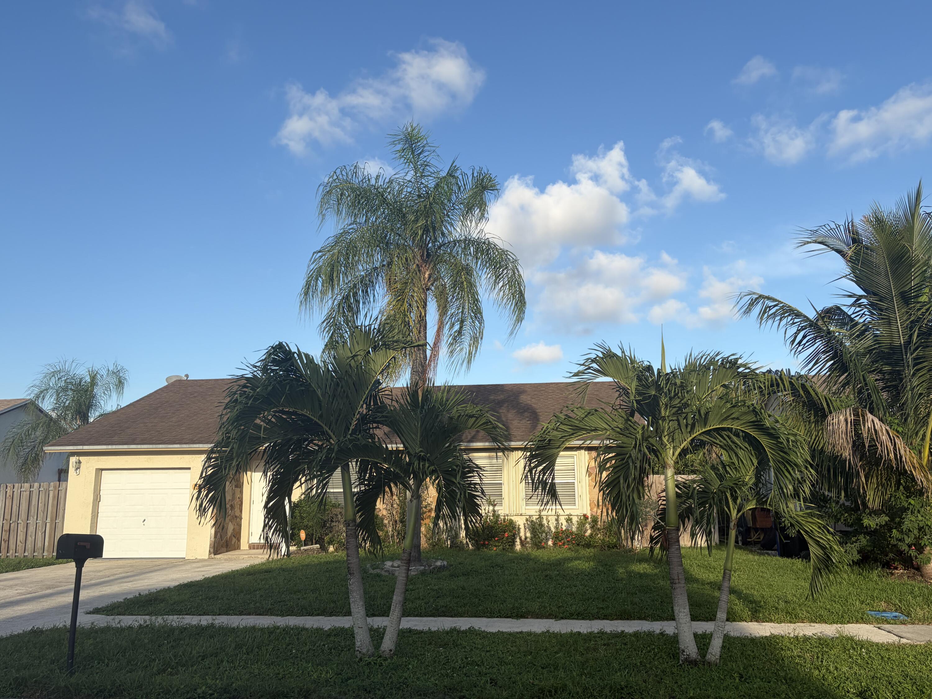 View details of listing 1905 SW 86TH Avenue, North Lauderdale, FL 33068 North Lauderdale with MLS# 