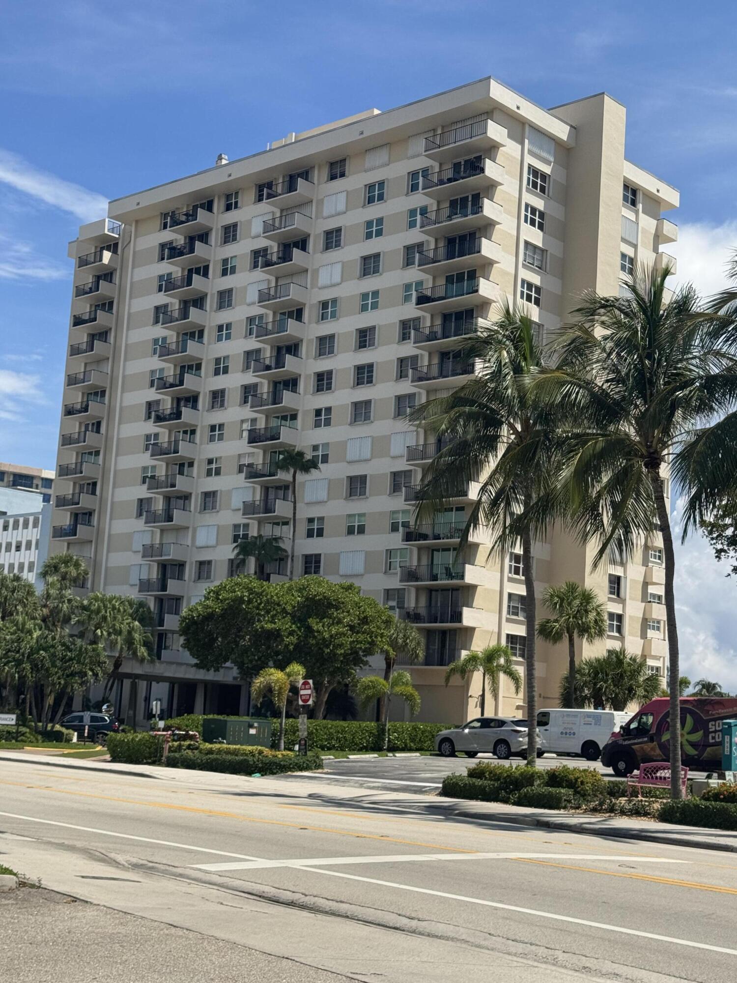 View details of listing 1900 S OCEAN Boulevard 15K, Lauderdale-By-The-Sea, FL 33062 Lauderdale-By-The-Sea with MLS# 