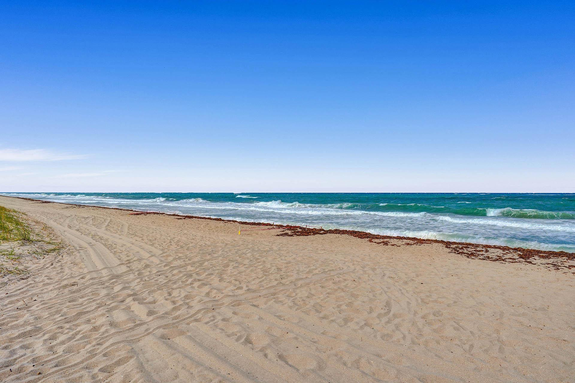 View details of listing 5200 N Ocean Boulevard 304, Lauderdale-By-The-Sea, FL 33308 Lauderdale-By-The-Sea with MLS# 