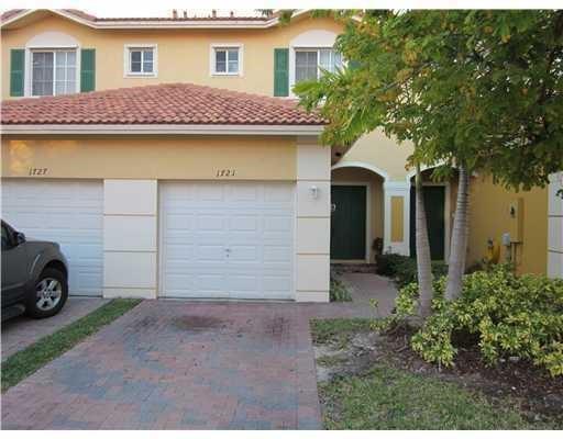 View details of listing 1721 SW 81st Terrace, North Lauderdale, FL 33068 North Lauderdale with MLS#