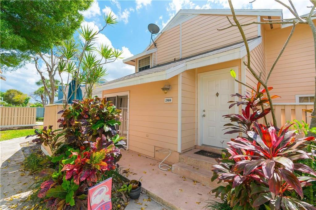 View details of listing 2169 CHAMPIONS Way 2169, North Lauderdale, FL 33068 North Lauderdale with MLS#