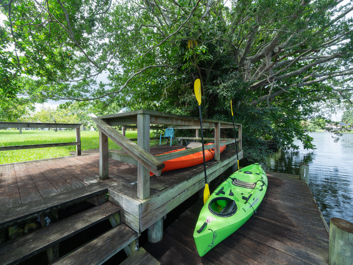 Listing  446 SANTA FE Road, West Palm Beach, FL 33406, West Palm Beach, FL 33406