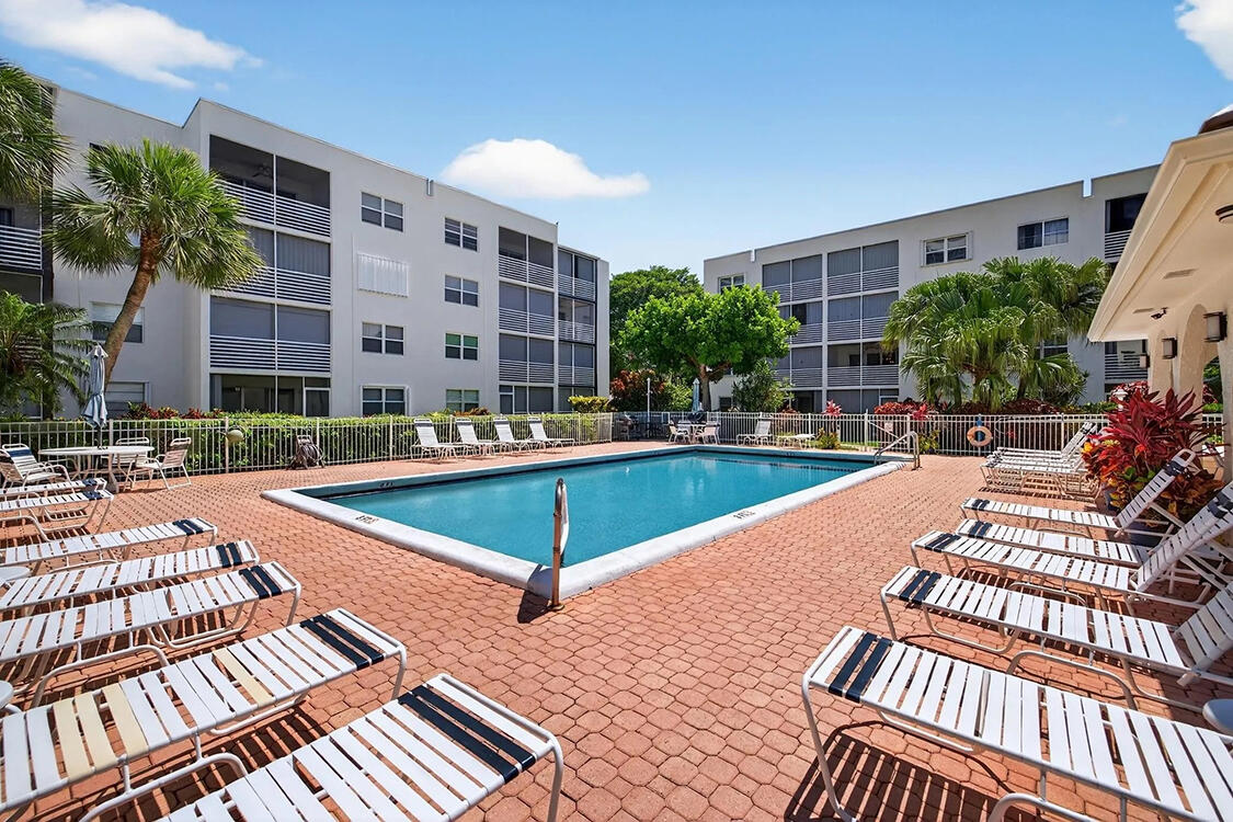 View details of listing 1541 S OCEAN Boulevard 122, Lauderdale-By-The-Sea, FL 33062 Lauderdale-By-The-Sea with MLS# 