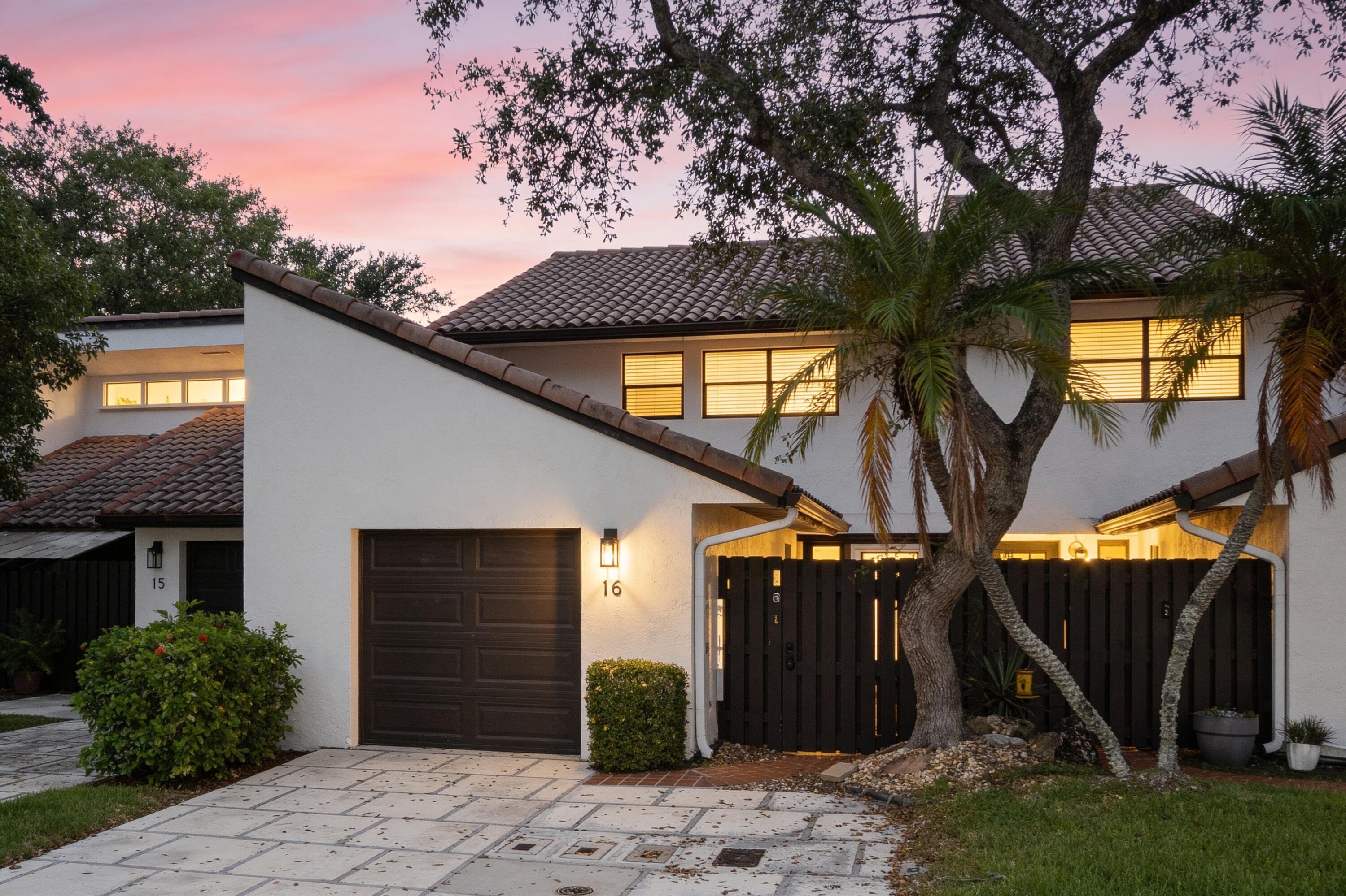 View details of listing 6850 NW 2ND Avenue 16, Boca Raton, FL 33487 Boca Raton with MLS# 