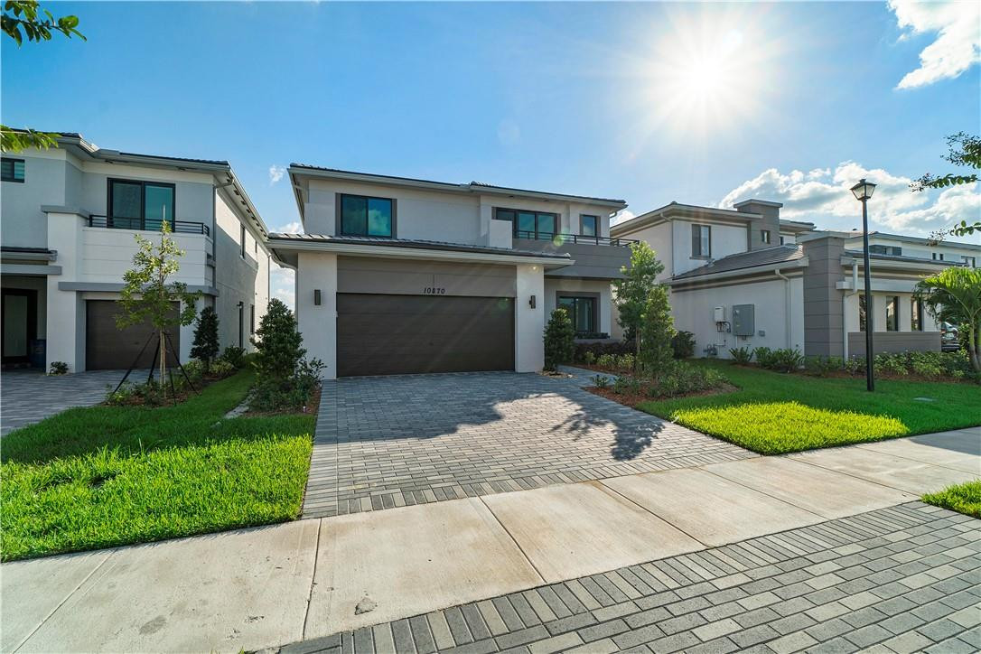 View details of listing 10870 OCEANO Way, Parkland, FL 33076 Parkland with MLS#