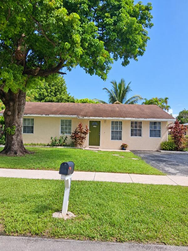 View details of listing 8171 SW 5th Court, North Lauderdale, FL 33068 North Lauderdale with MLS#